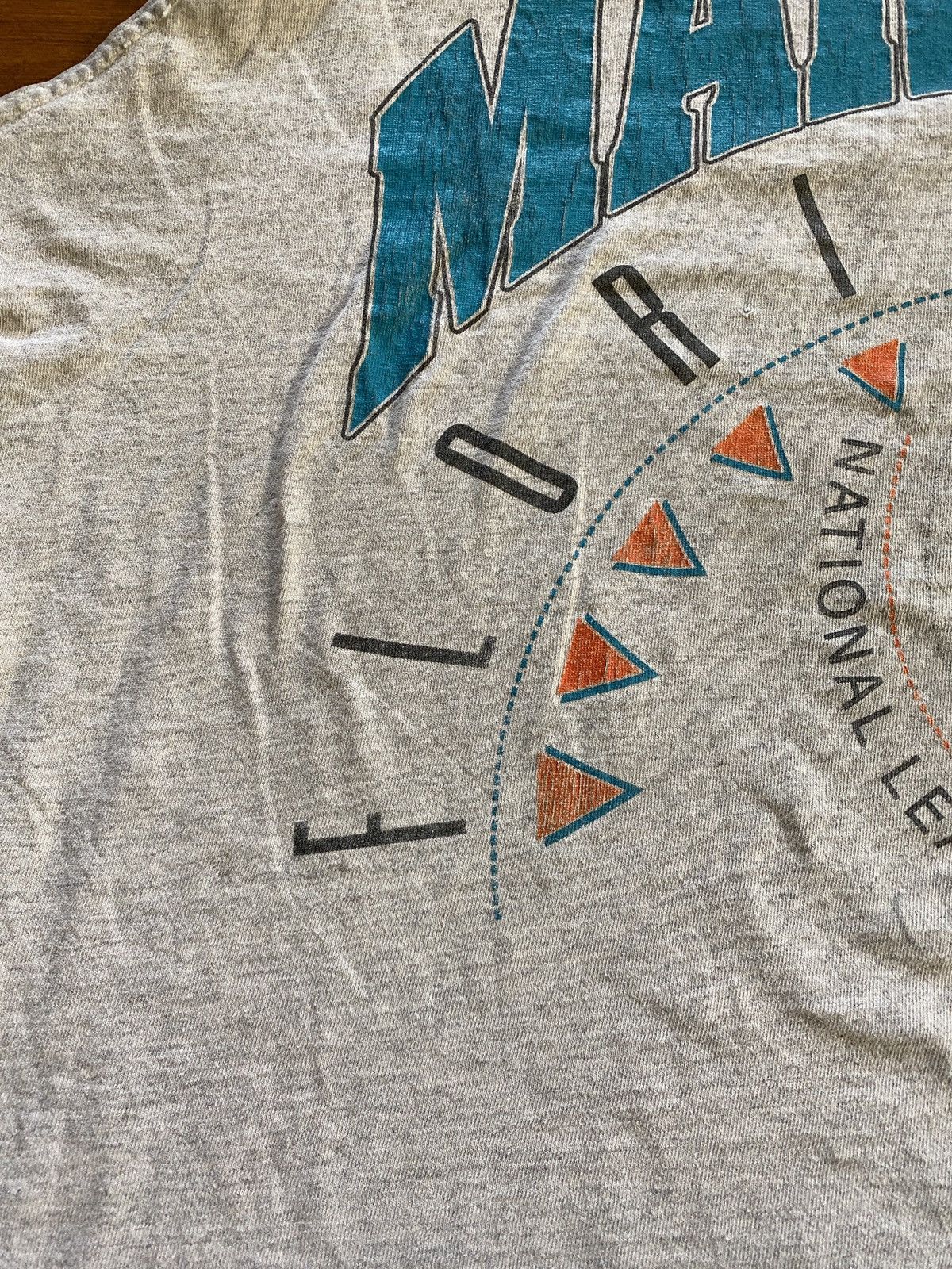 Hanes × MLB × Vintage Vintage ‘93 Florida Marlins Distressed Single Stitch Tank Size US XXL / EU 58 / 5 - 8 Thumbnail