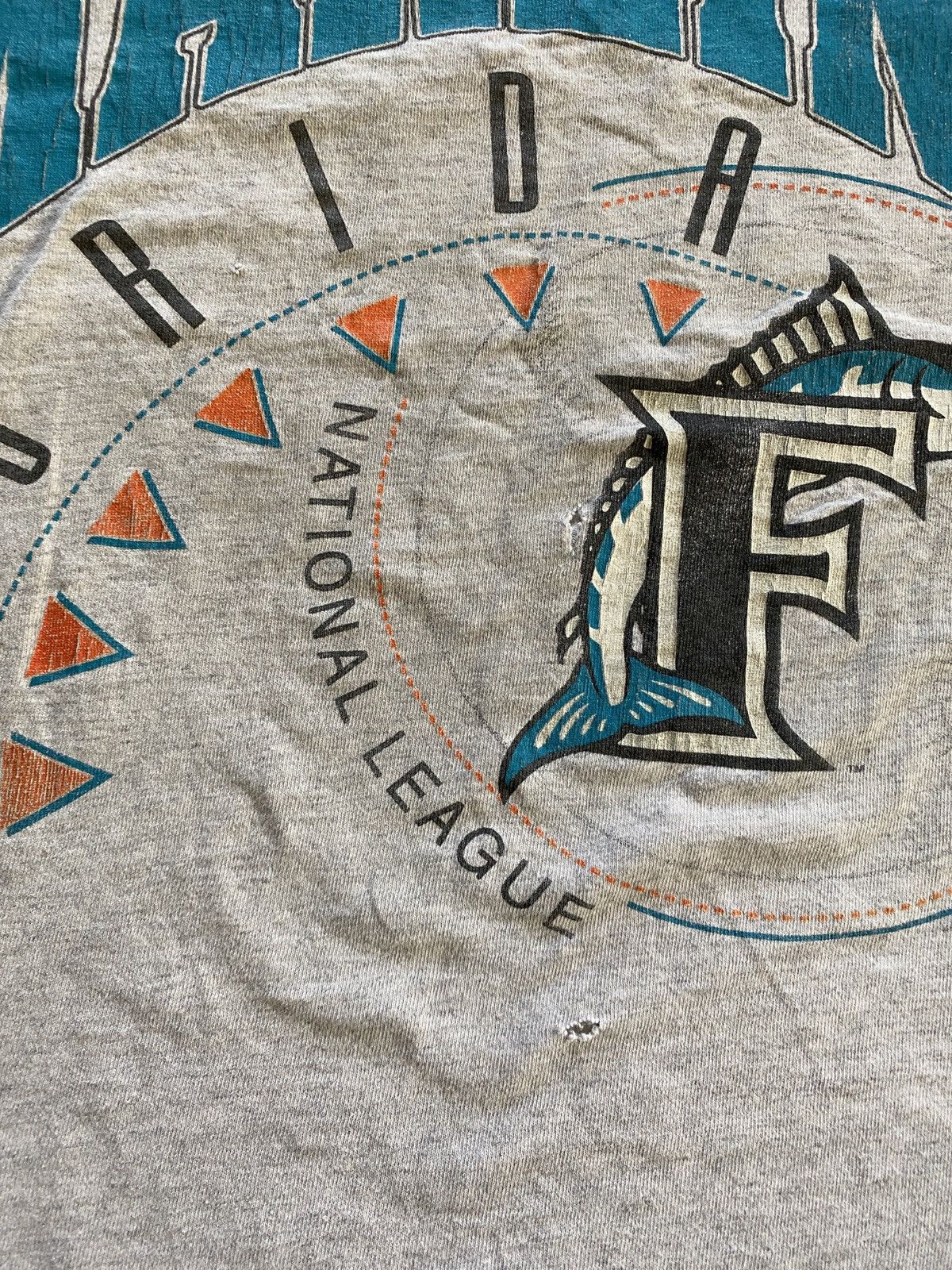 Hanes × MLB × Vintage Vintage ‘93 Florida Marlins Distressed Single Stitch Tank Size US XXL / EU 58 / 5 - 7 Thumbnail