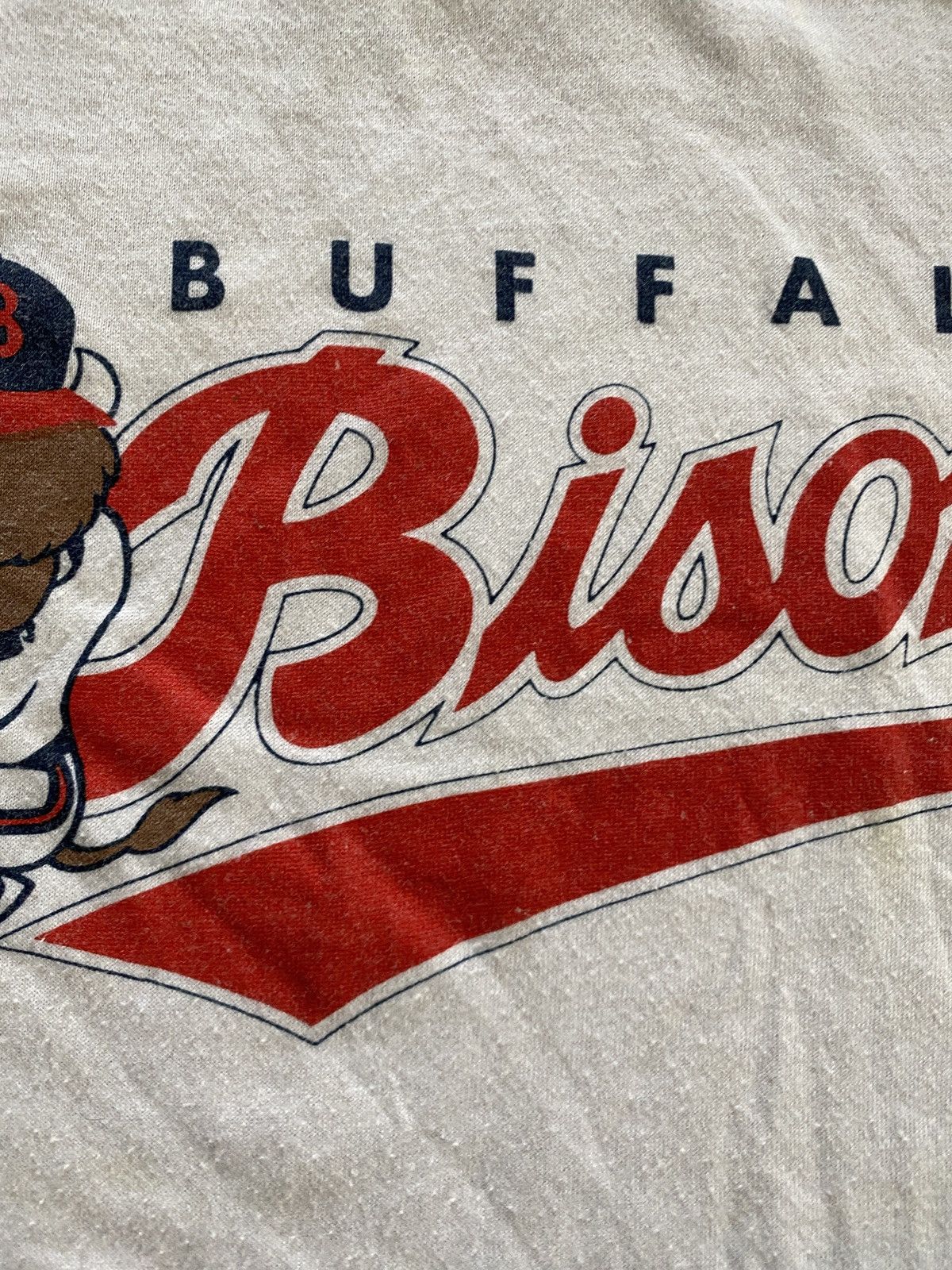 Vintage Vintage 80’s Buffalo Bisons MILB Baseball Single Stitch Tee Size US M / EU 48-50 / 2 - 6 Thumbnail