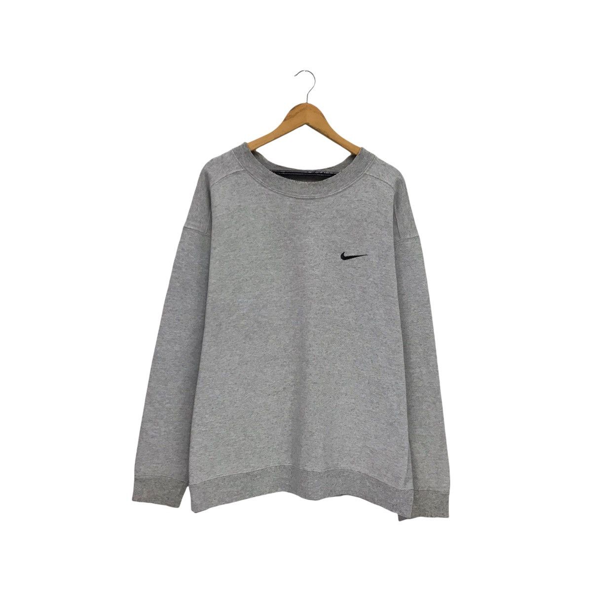 Nike × Vintage Vintage Nike Small Logo Swoosh Sweatshirt Size US L / EU 52-54 / 3 - 1 Thumbnail
