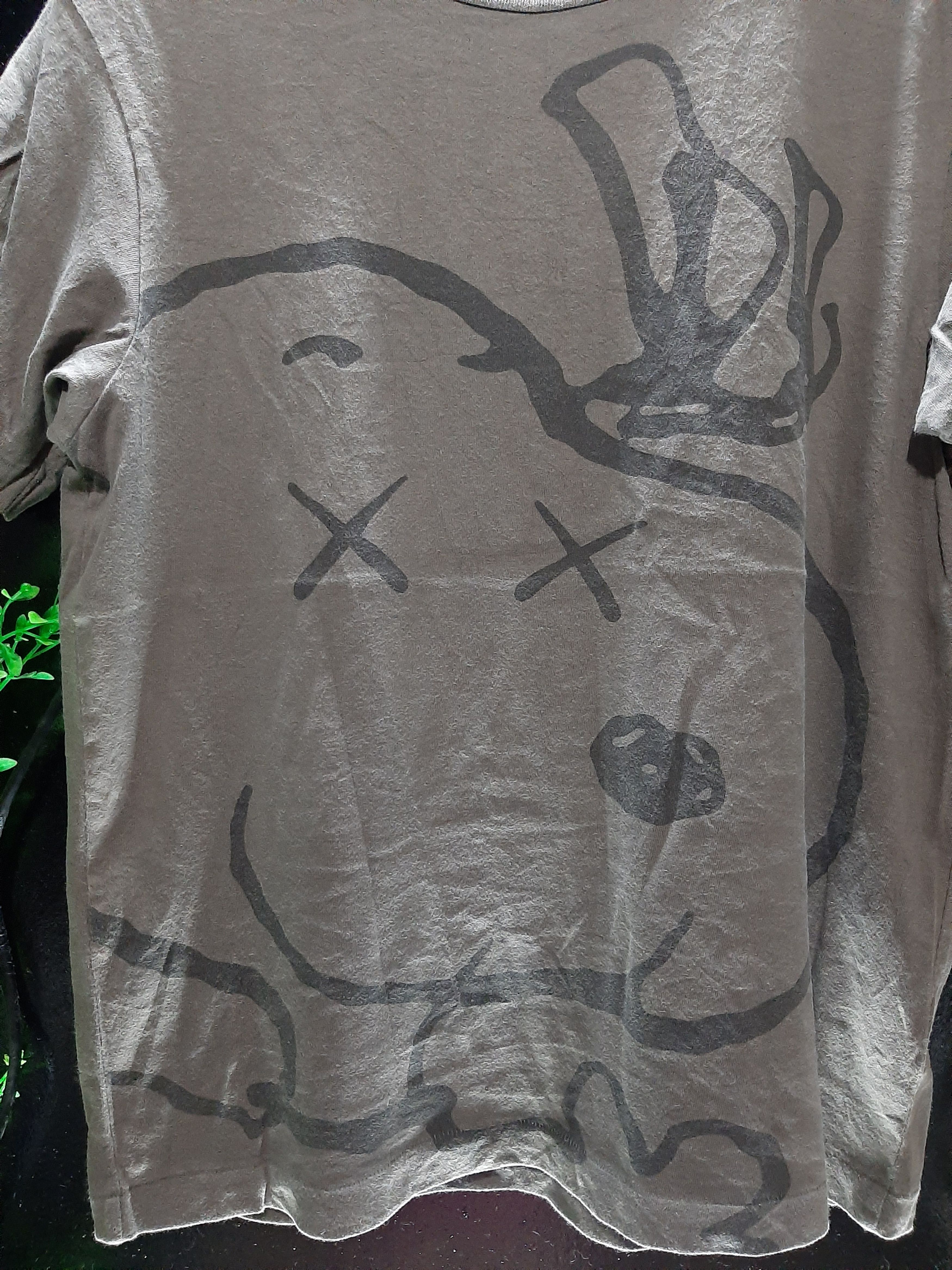 Kaws × Uniqlo × Vintage VINTAGE KAWS x UNIQLO x PEANUTS BIG LOGO Size US M / EU 48-50 / 2 - 2 Thumbnail