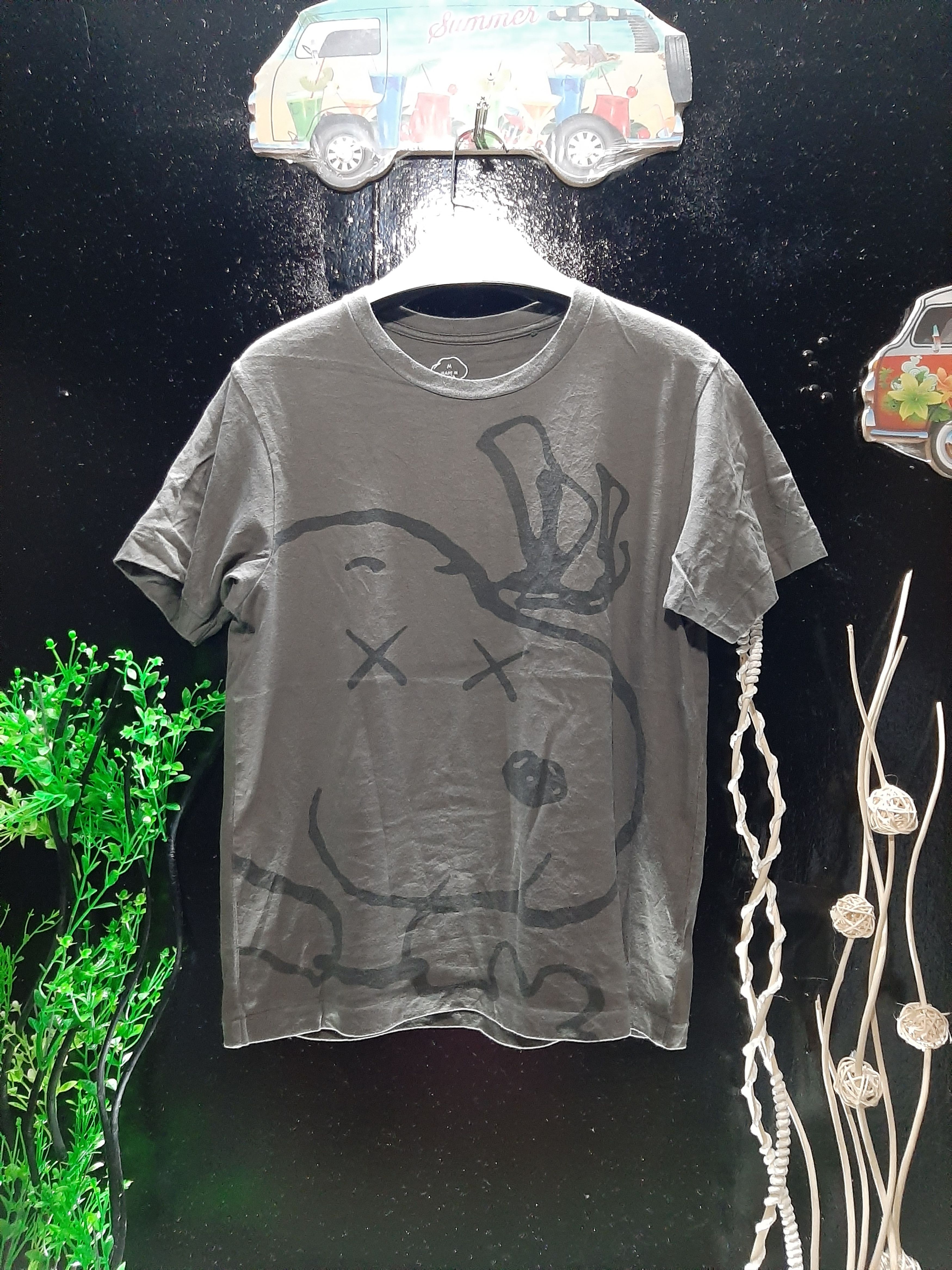 Kaws × Uniqlo × Vintage VINTAGE KAWS x UNIQLO x PEANUTS BIG LOGO Size US M / EU 48-50 / 2 - 1 Thumbnail