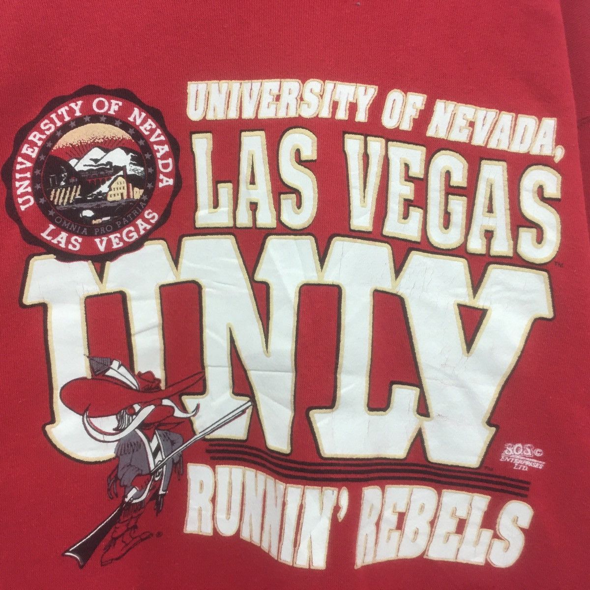 Other Vtg 90's University of Nevada Las Vegas UNLV Runnin Rebels Size US M / EU 48-50 / 2 - 3 Thumbnail