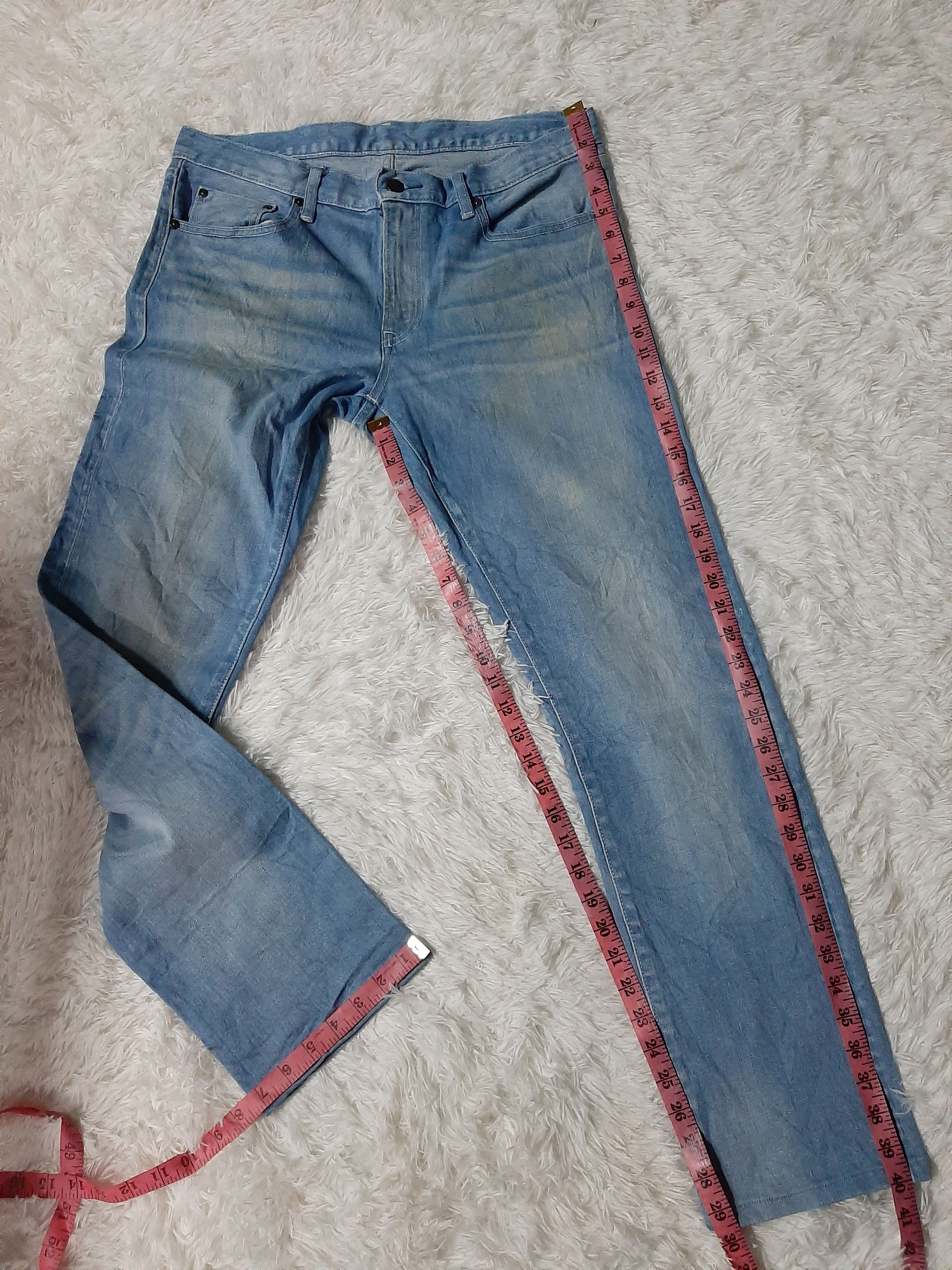 Japanese Brand × Uniqlo × Vintage UNIQLO SLIM FIT SELVEDGE DENIM JAPANESE FABRIC BY KAIHARA Size US 34 / EU 50 - 10 Thumbnail
