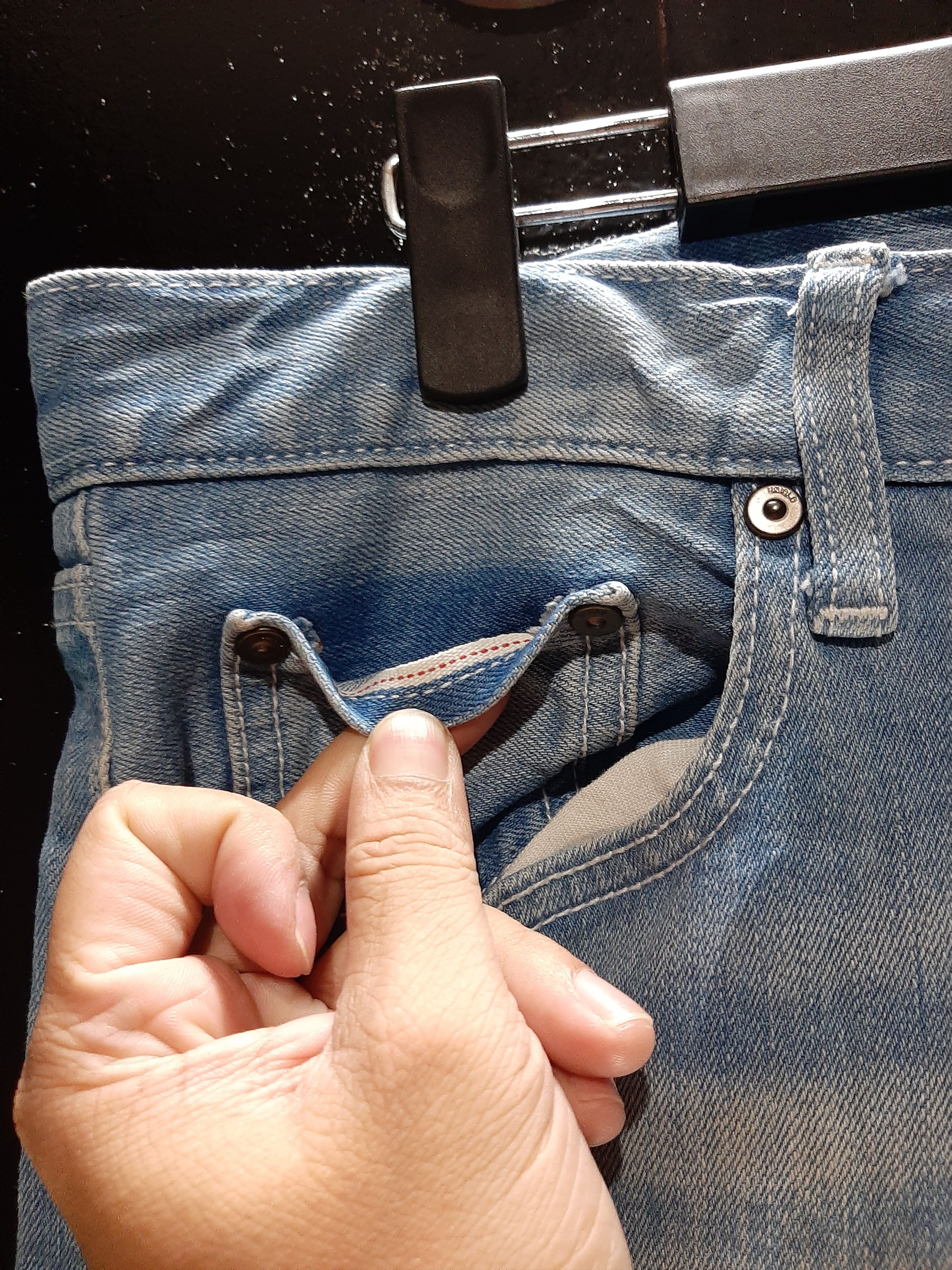 Japanese Brand × Uniqlo × Vintage UNIQLO SLIM FIT SELVEDGE DENIM JAPANESE FABRIC BY KAIHARA Size US 34 / EU 50 - 4 Thumbnail