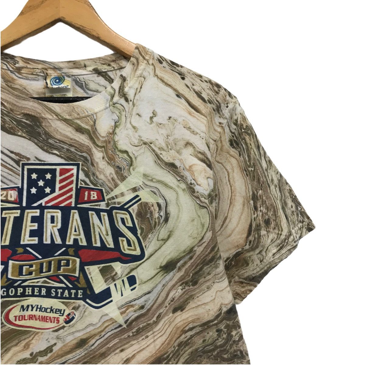 NHL × Sports Specialties Vintage Tie Dye Veterans Hockey Tee Shirt Size US S / EU 44-46 / 1 - 4 Thumbnail