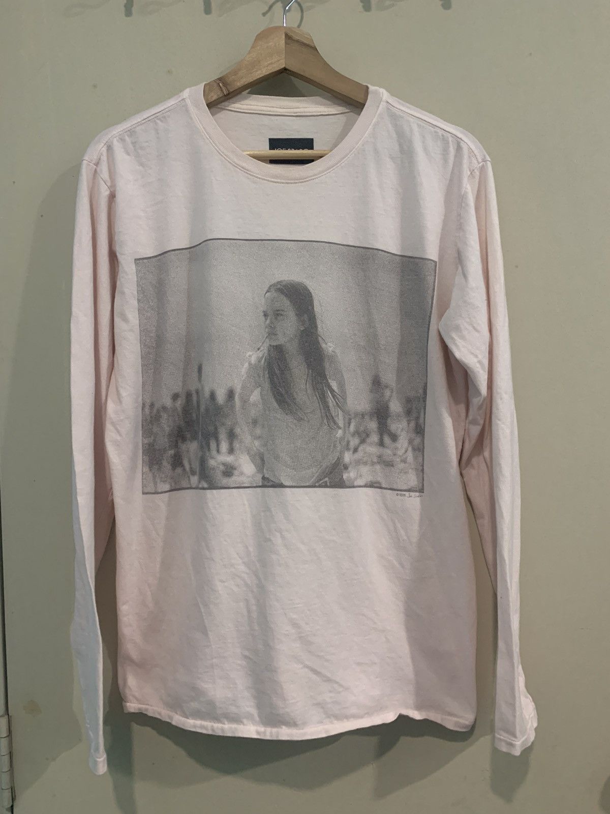 image of Vintage 06 Joe Szabo Art Photo Tee Dinasour Jr in Cream, Men's (Size Medium)