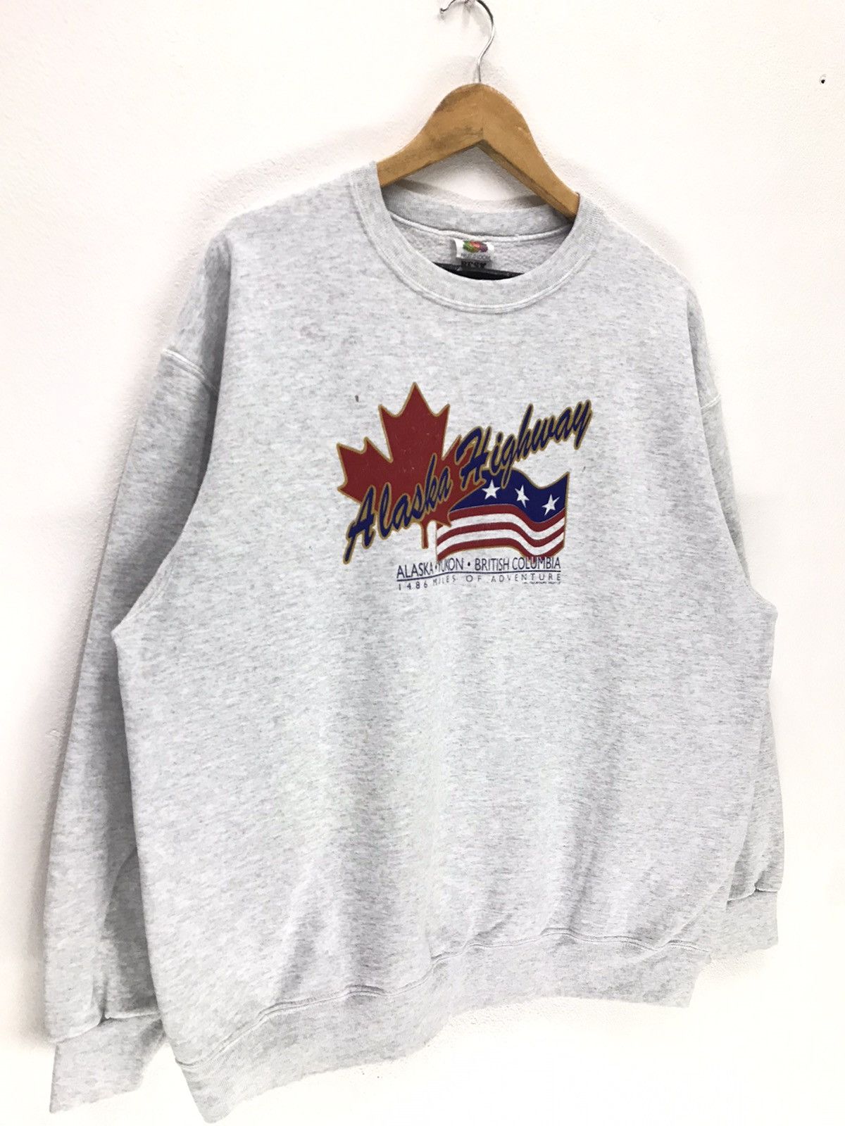 Vintage Vintage Alaska Highway Big Logo Sweatshirt Size US L / EU 52-54 / 3 - 4 Thumbnail