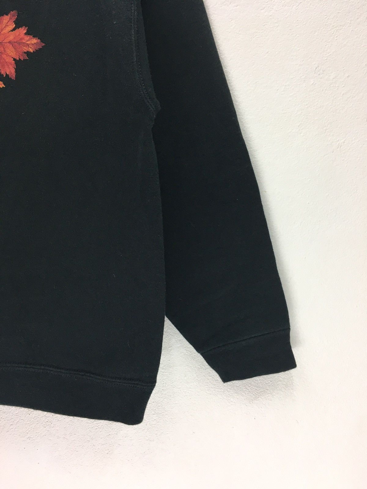 Fruit Of The Loom × Vintage Vintage 90s Banff Canada Big Logo Sweatshirt Size US S / EU 44-46 / 1 - 4 Thumbnail