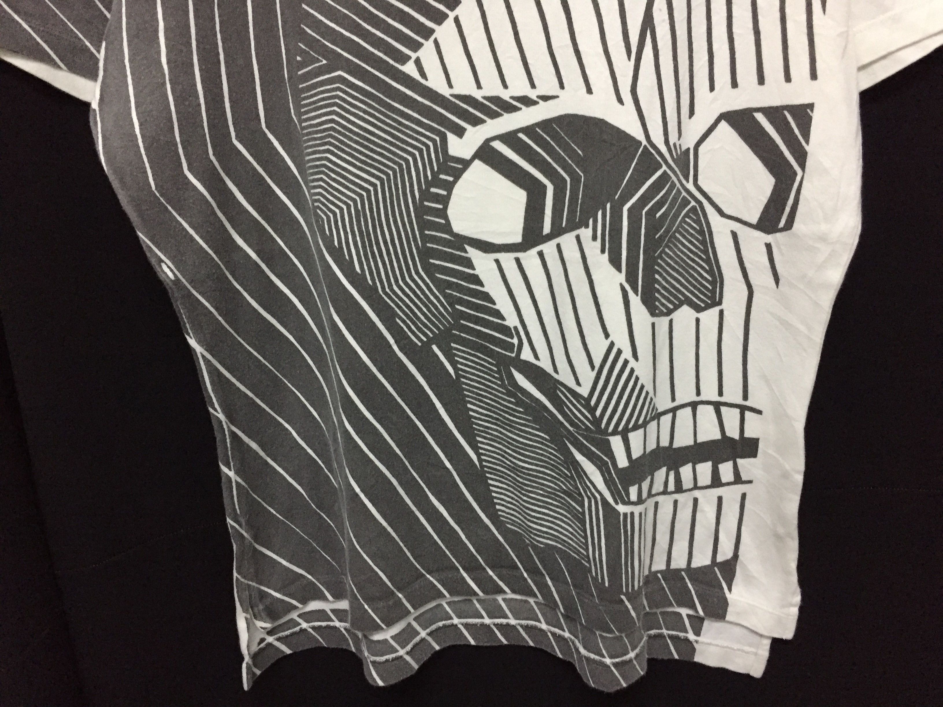 Vivienne Westwood Vtg 3D Hollow Skull tee Size US L / EU 52-54 / 3 - 4 Thumbnail