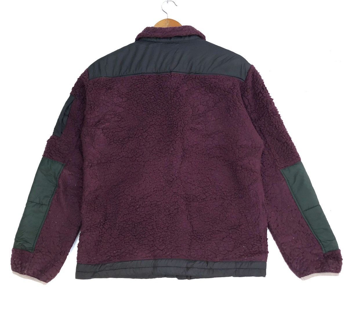 Undercover × Uniqlo 🔥 UNDERCOVER X UNIQLO SHERPA FLEECE JACKET Size US M / EU 48-50 / 2 - 6 Thumbnail