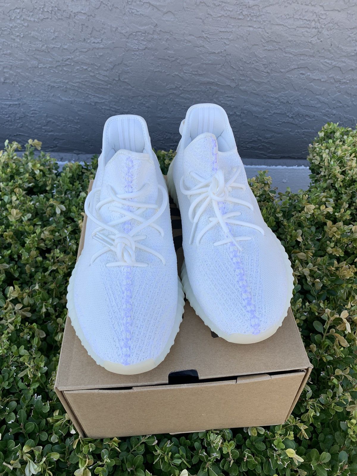 Kanye west yeezy triple white on sale