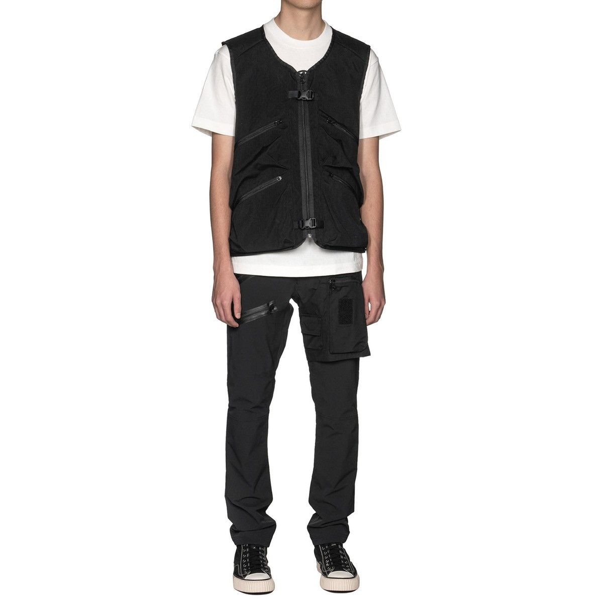 Mountain Research Utility Vest Size US S / EU 44-46 / 1 - 4 Thumbnail