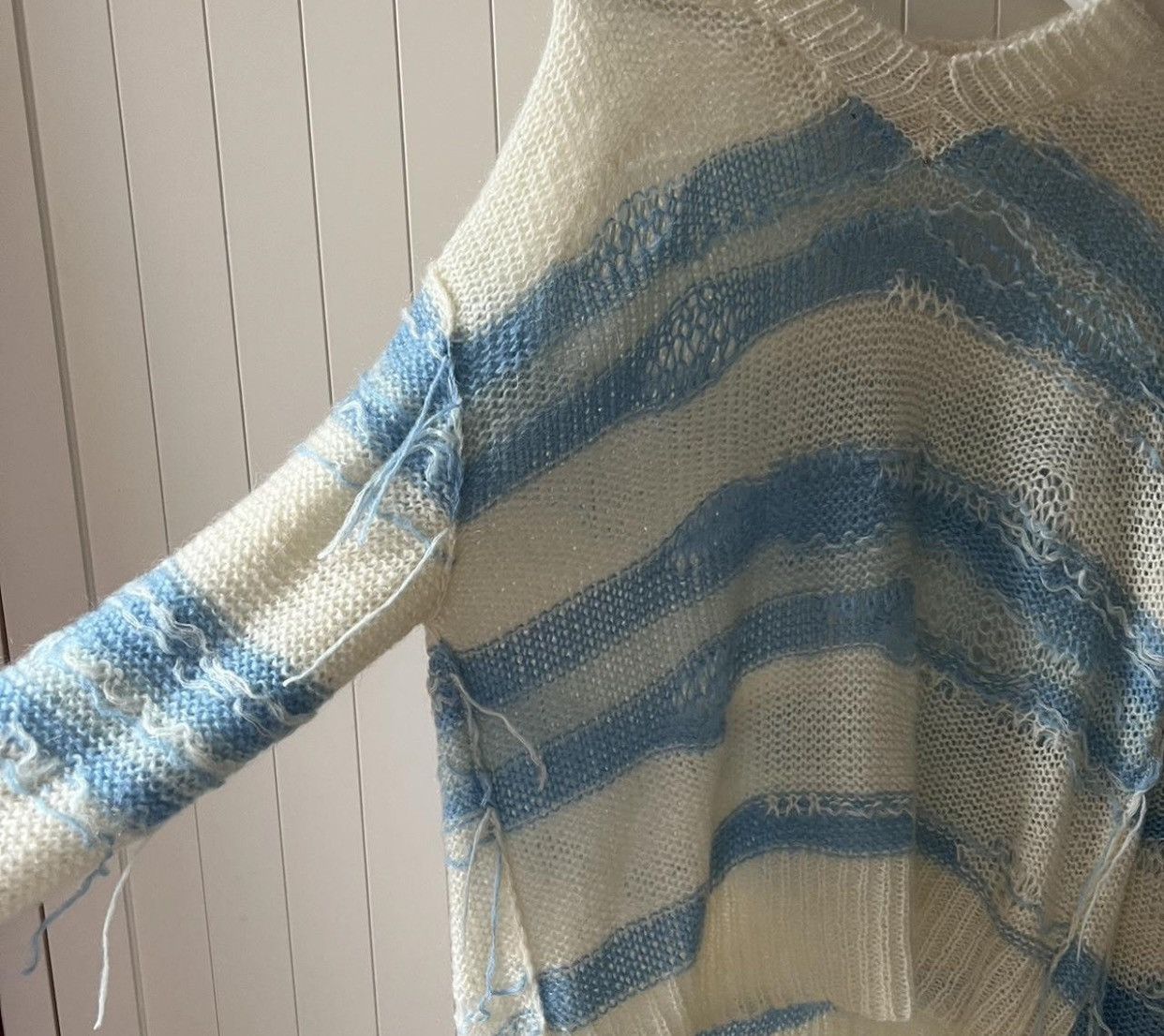 Acne Studios RARE GRAIL acne studios Italian Kurt cobain knit sweater Size US M / EU 48-50 / 2 - 3 Thumbnail