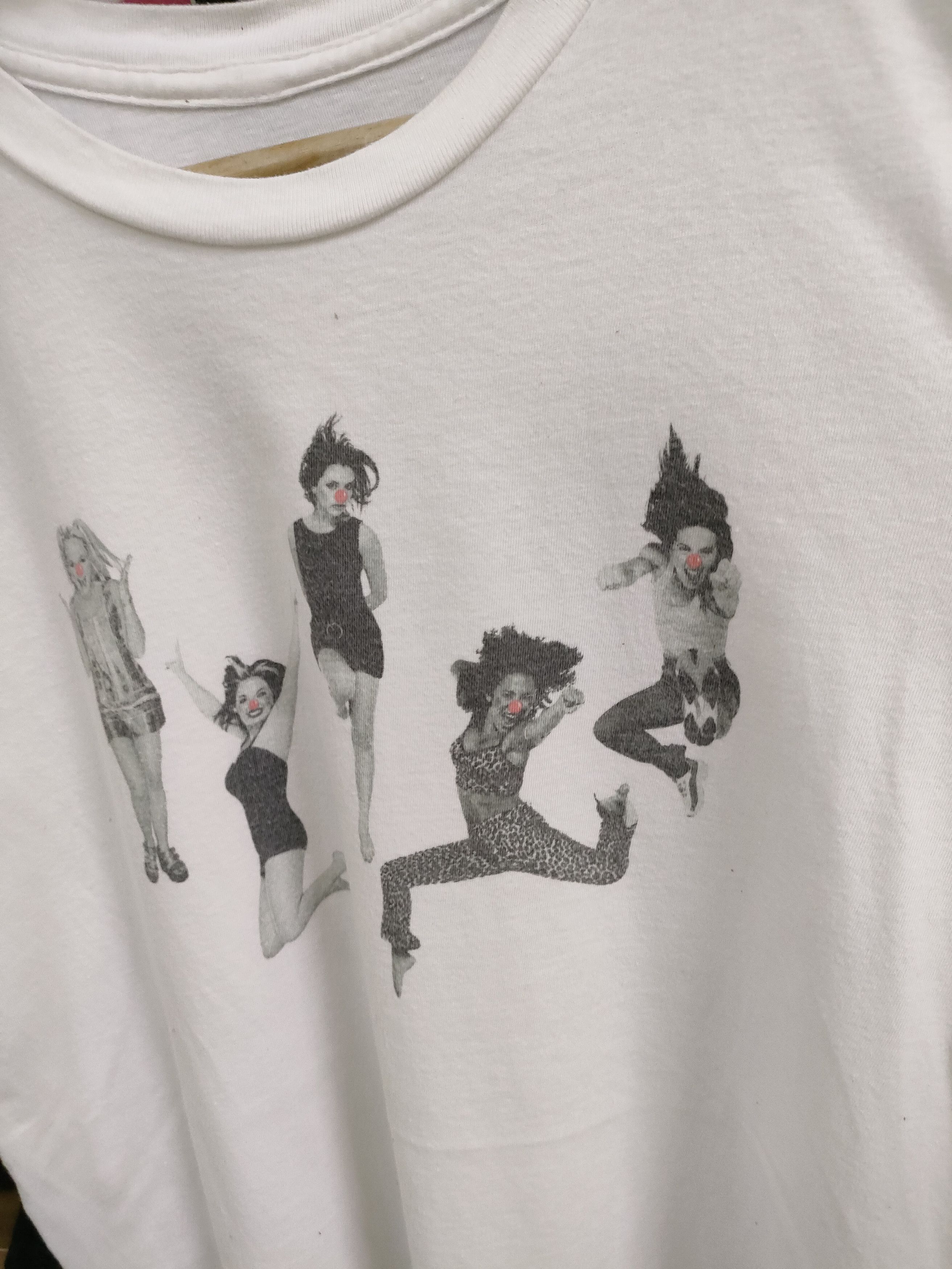 Band Tees Limited Edition Spice Girls Red Noise Day T-shirt Size US M / EU 48-50 / 2 - 4 Thumbnail