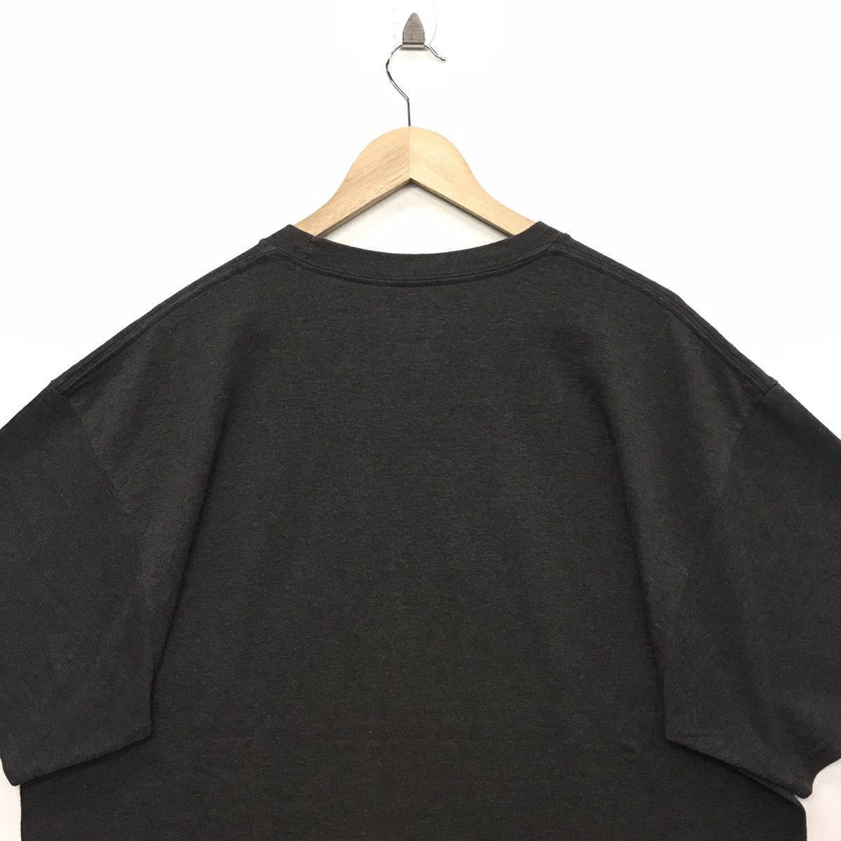 NFL Rare!! NFL Tee Oakland Raiders Football Size US XL / EU 56 / 4 - 9 Thumbnail