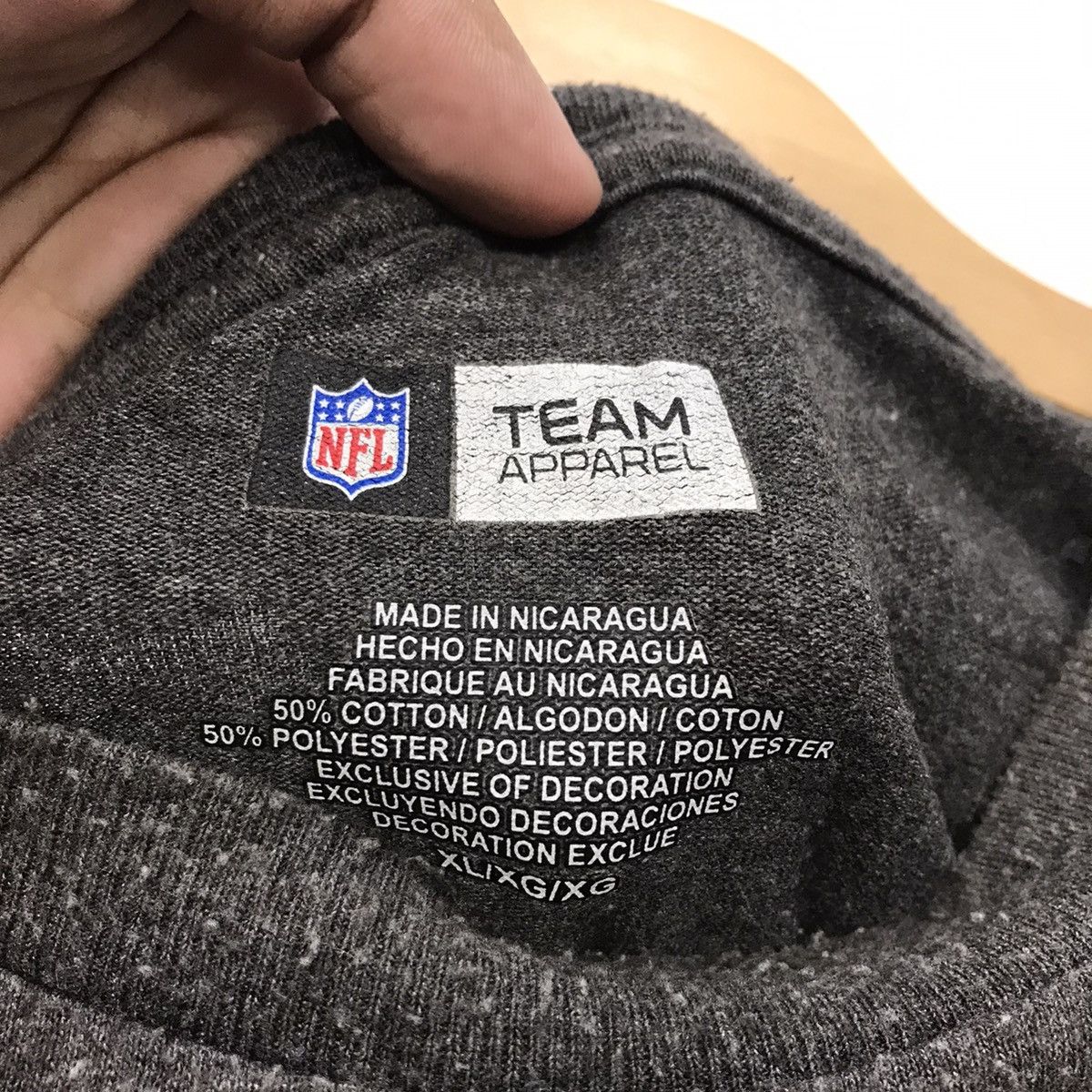 NFL Rare!! NFL Tee Oakland Raiders Football Size US XL / EU 56 / 4 - 11 Thumbnail