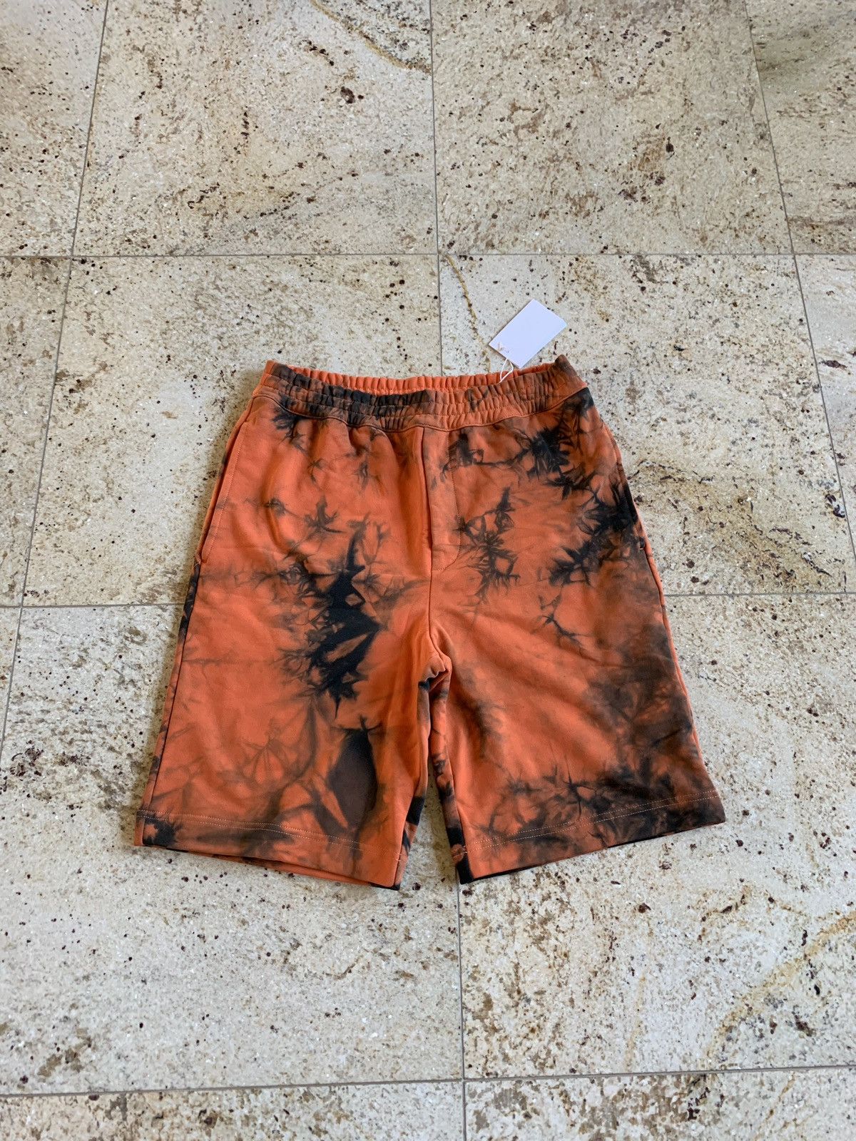 Helmut Lang Tie Dye Orange & Black Shorts Size US 30 / EU 46 - 2 Thumbnail