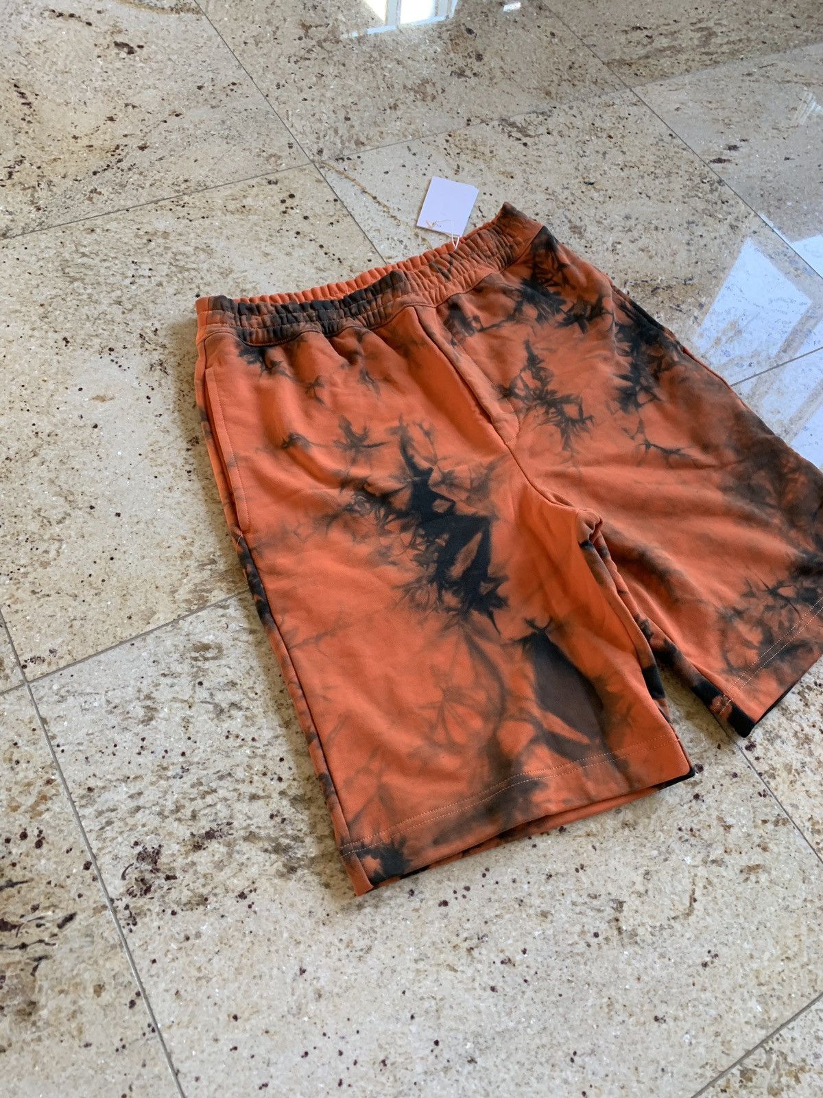 Helmut Lang Tie Dye Orange & Black Shorts Size US 30 / EU 46 - 3 Thumbnail