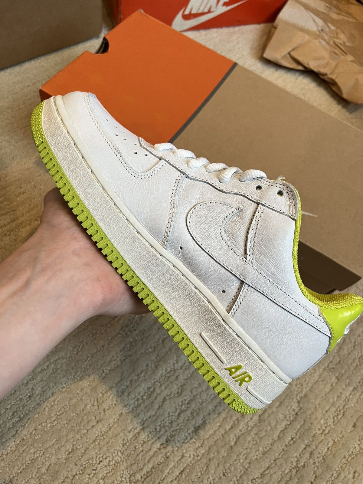 Nike 2002 Nike Wmns Air Force 1 B White | White-Cyber Size US 9 / IT 39 - 1 Thumbnail
