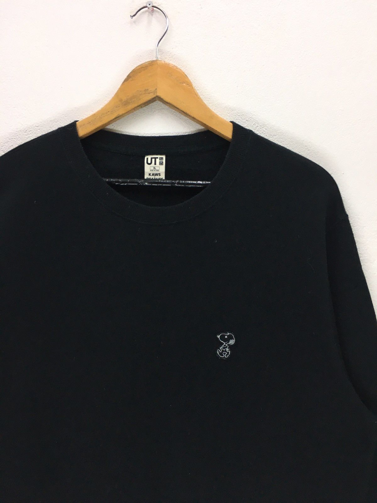 Kaws × Peanuts Peanut Snoopy Cartoon X Kaws Japan Sweatshirt Size US M / EU 48-50 / 2 - 2 Thumbnail