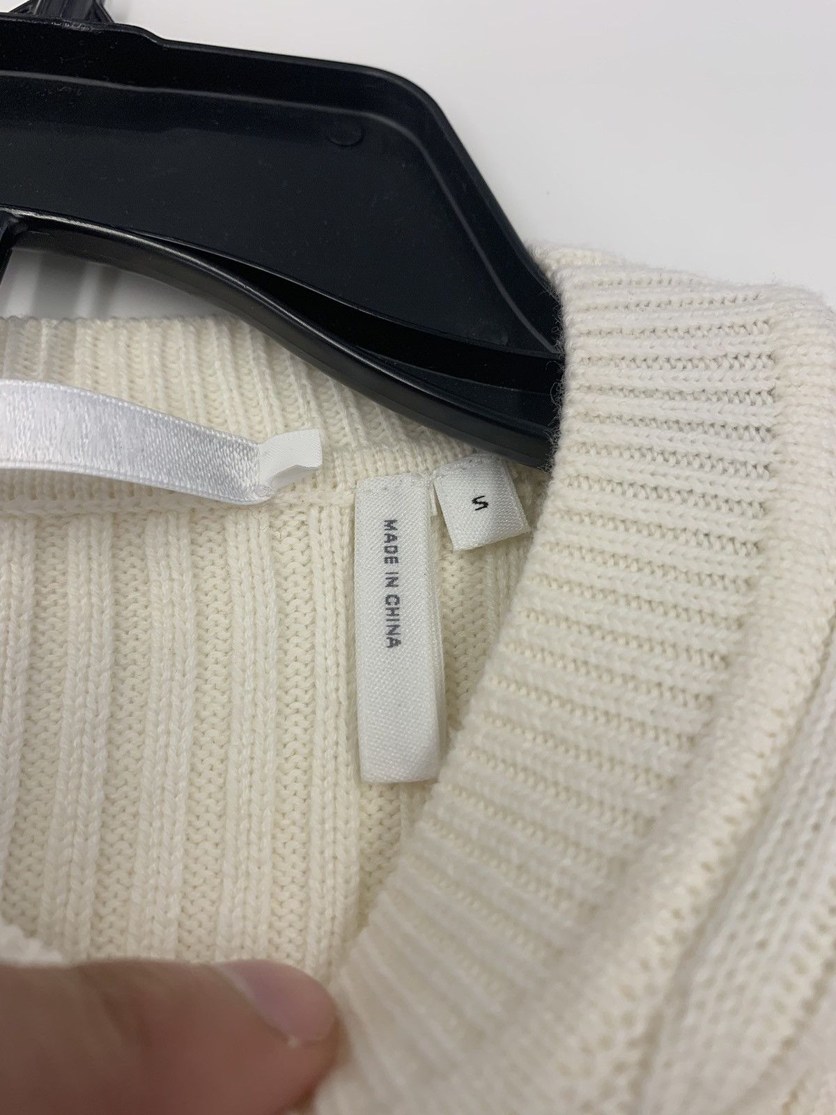 Helmut Lang Logo Tag Muscle Crew Neck in Cream Size US S / EU 44-46 / 1 - 8 Thumbnail