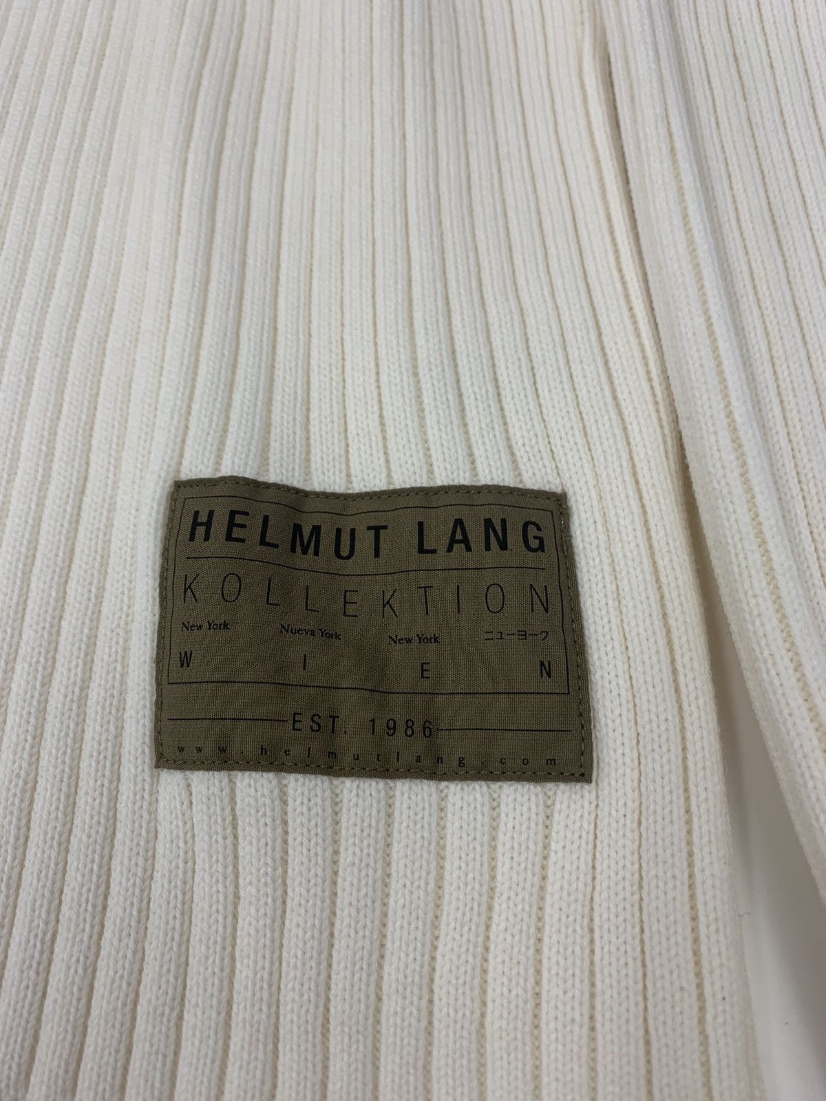 Helmut Lang Logo Tag Muscle Crew Neck in Cream Size US S / EU 44-46 / 1 - 7 Thumbnail
