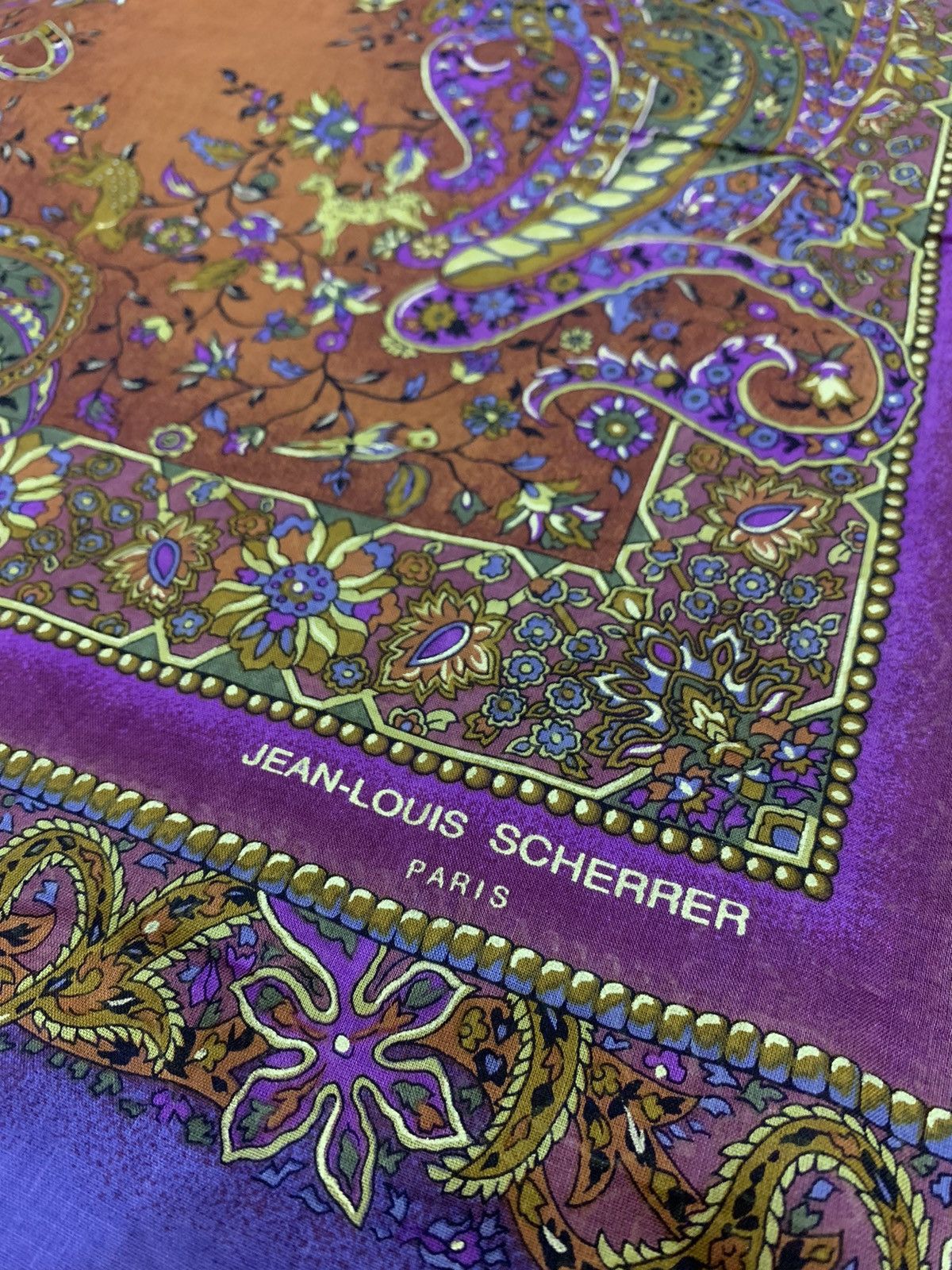 Jean-Louis Scherrer VINTAGE JEAN LOUIS SCHERRER UNCUT HANDKERCHIEF 3.6m x 1.23m Size ONE SIZE - 4 Thumbnail