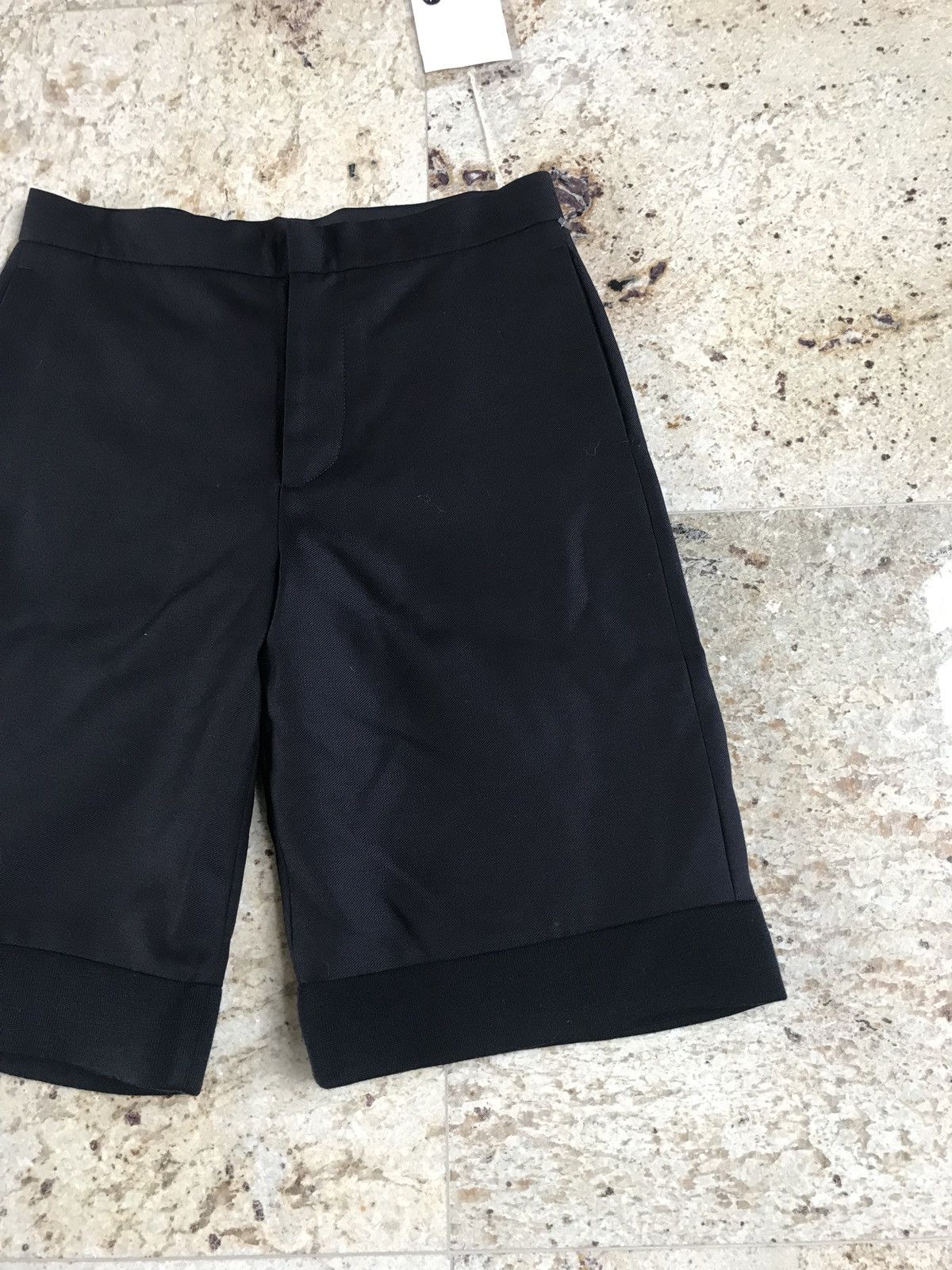 Acne Studios Roy Twill Shorts in Navy Size US 32 / EU 48 - 2 Thumbnail
