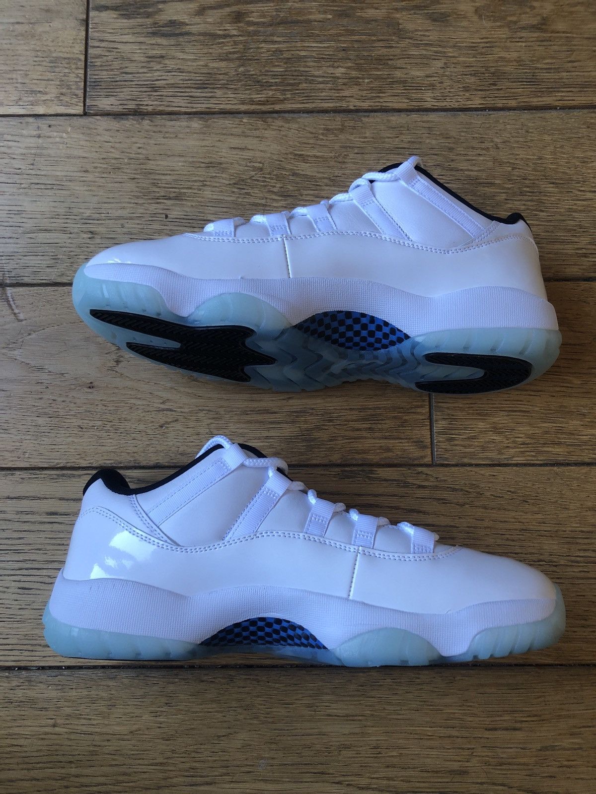 Jordan Brand Air Jordan 11 low Size US 10.5 / EU 43-44 - 2 Thumbnail