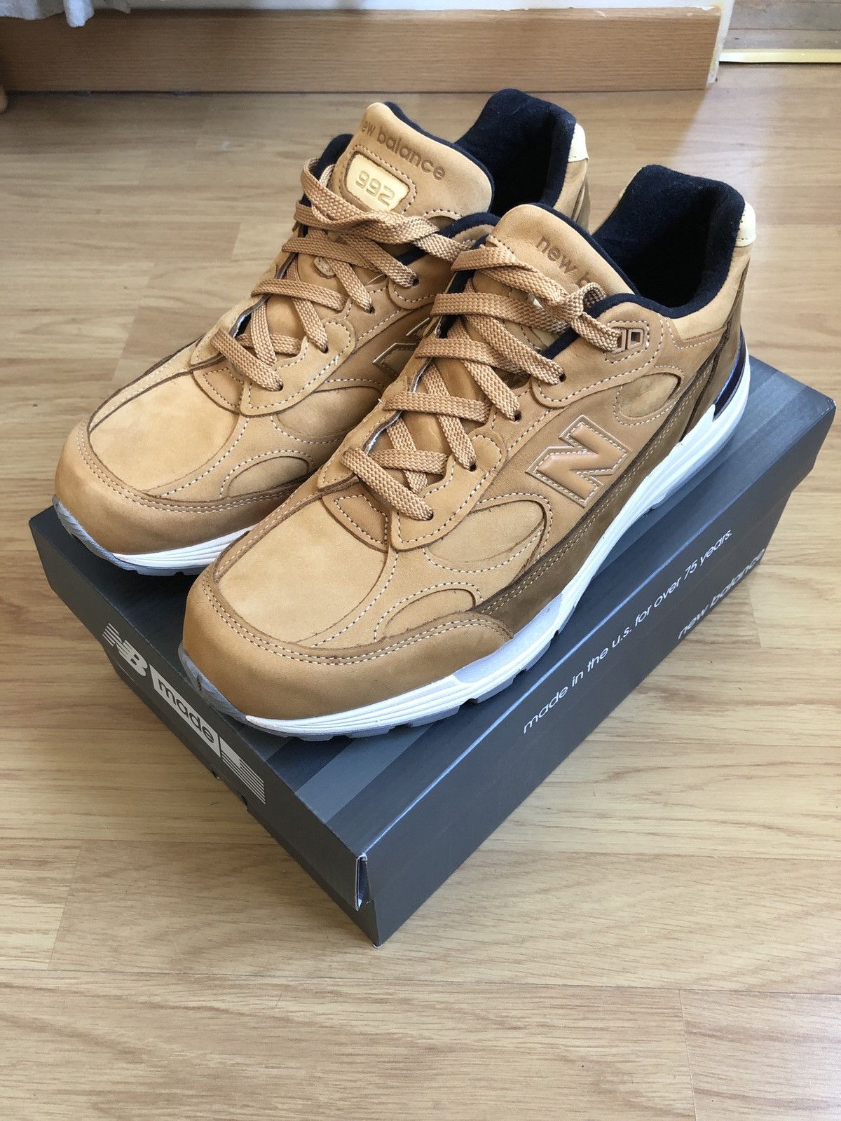 New Balance New Balance M992LX Size US 11 / EU 44 - 8 Thumbnail