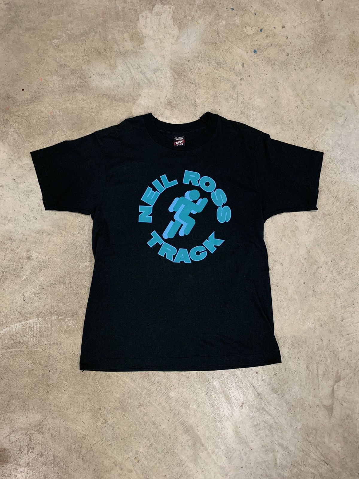 Vintage Vintage 90's Neil Ross Track Eagles Shirt Size US L / EU 52-54 / 3 - 1 Thumbnail