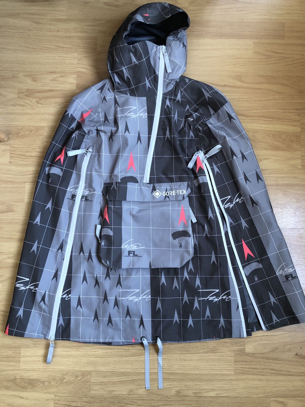 Futura Goretex X Futura Size US XL / EU 56 / 4 - 1 Thumbnail