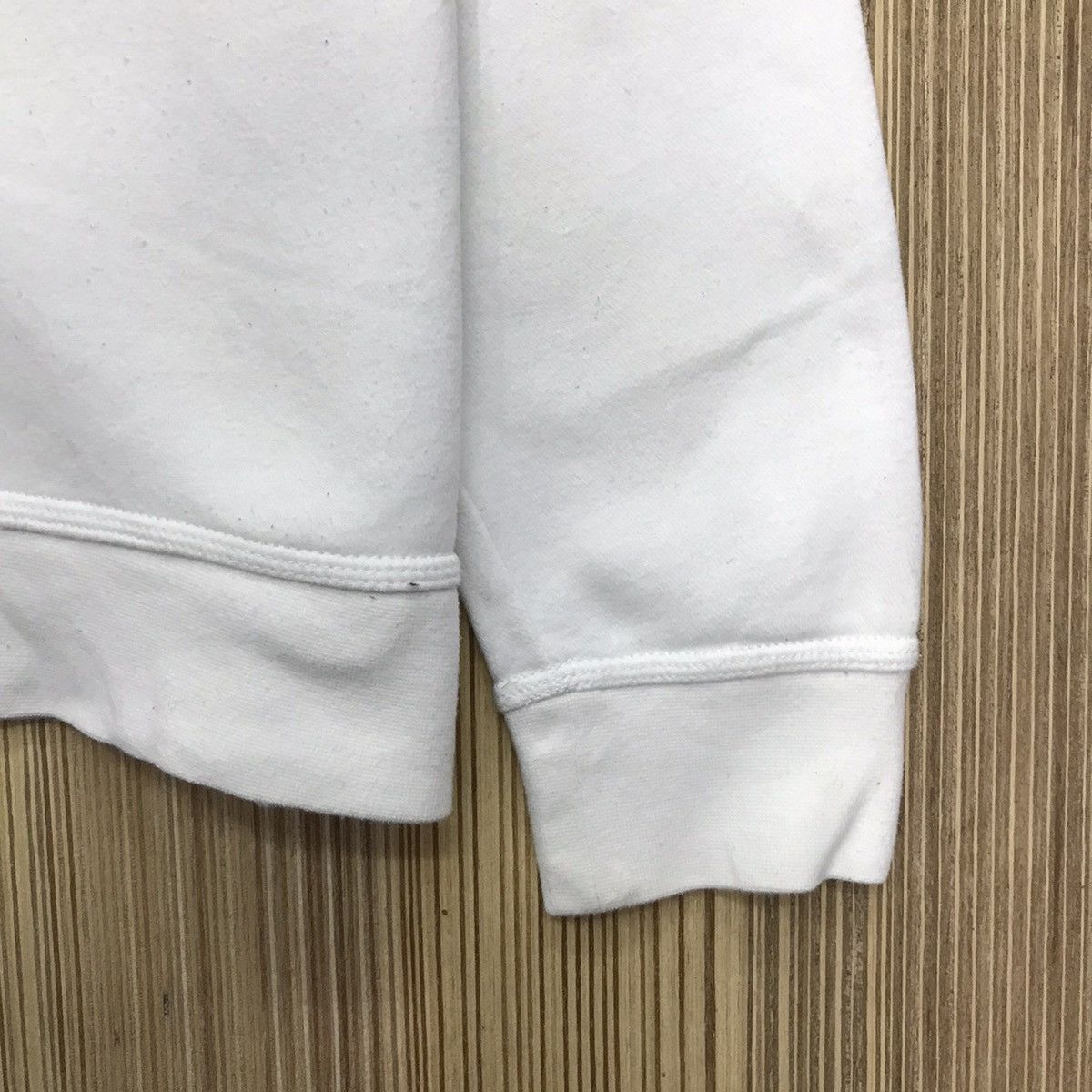 Nike × Vintage Vintage Nike Small Logo Sweatshirt Size US L / EU 52-54 / 3 - 5 Thumbnail