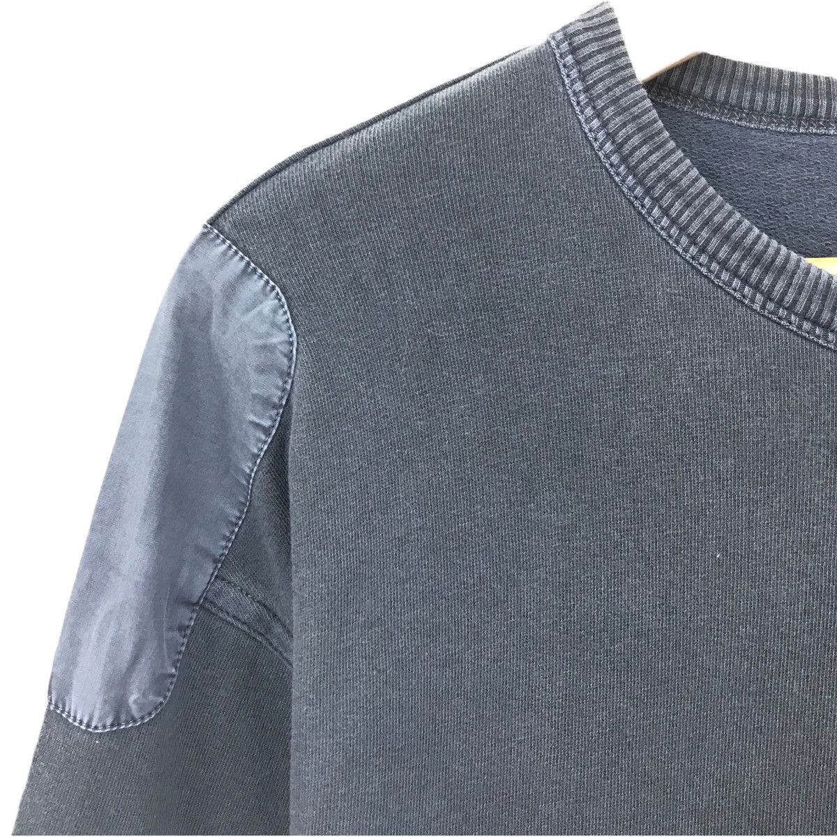 Timberland × Vintage Vintage Timberland Sweatshirt CrewNeck Size US L / EU 52-54 / 3 - 3 Thumbnail