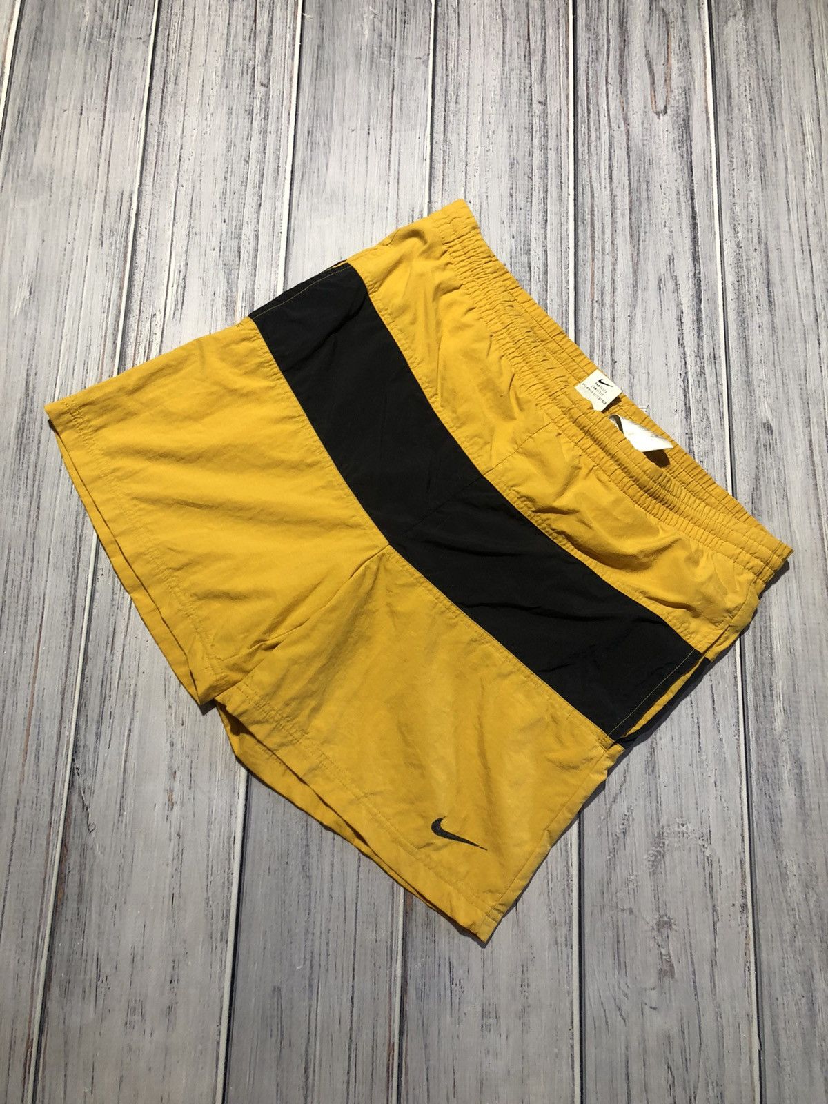 Nike Vintage Nike Nylon Shorts 90s Big Logo Swoosh Drill Size US 30 / EU 46 - 3 Thumbnail