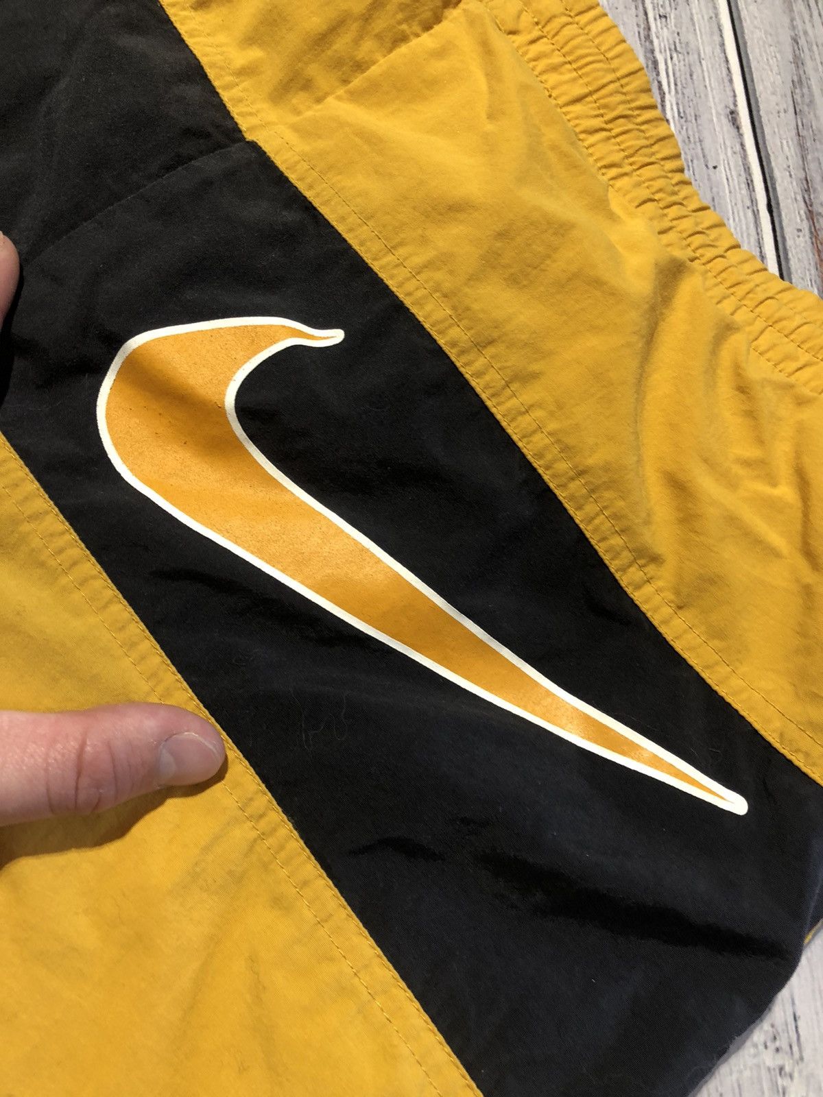 Nike Vintage Nike Nylon Shorts 90s Big Logo Swoosh Drill Size US 30 / EU 46 - 2 Thumbnail