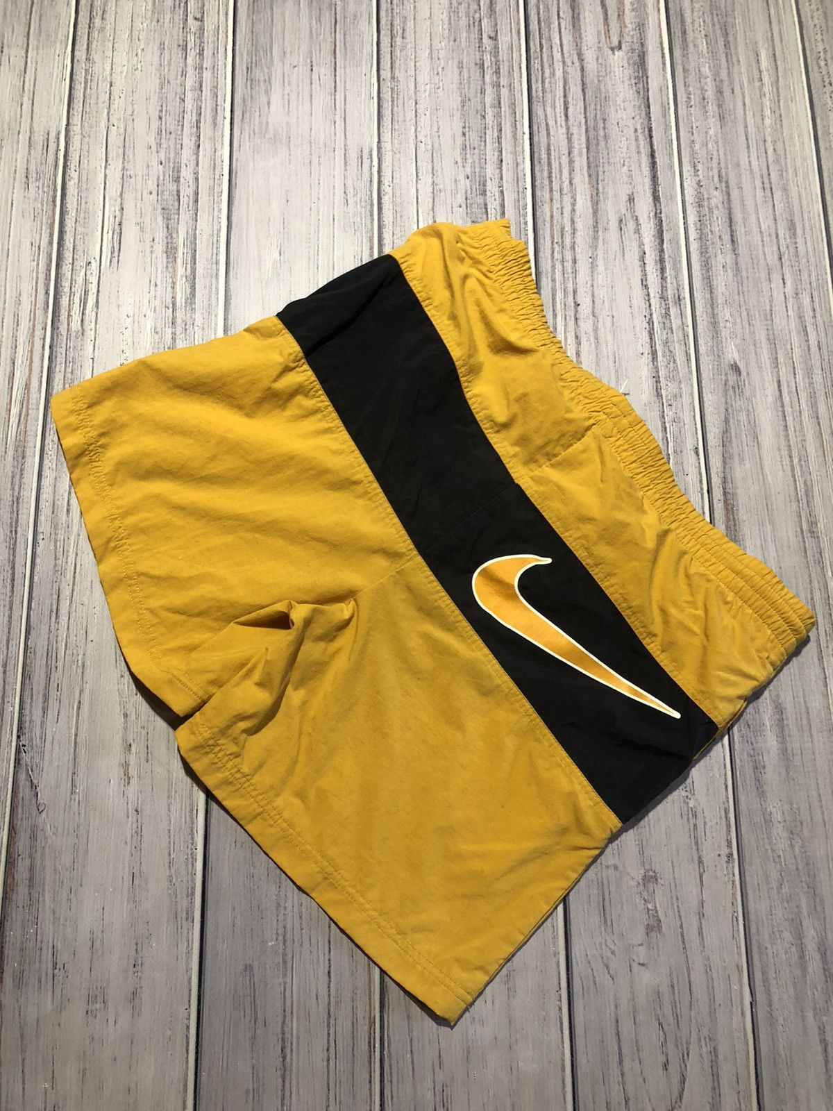 Nike Vintage Nike Nylon Shorts 90s Big Logo Swoosh Drill Size US 30 / EU 46 - 1 Thumbnail