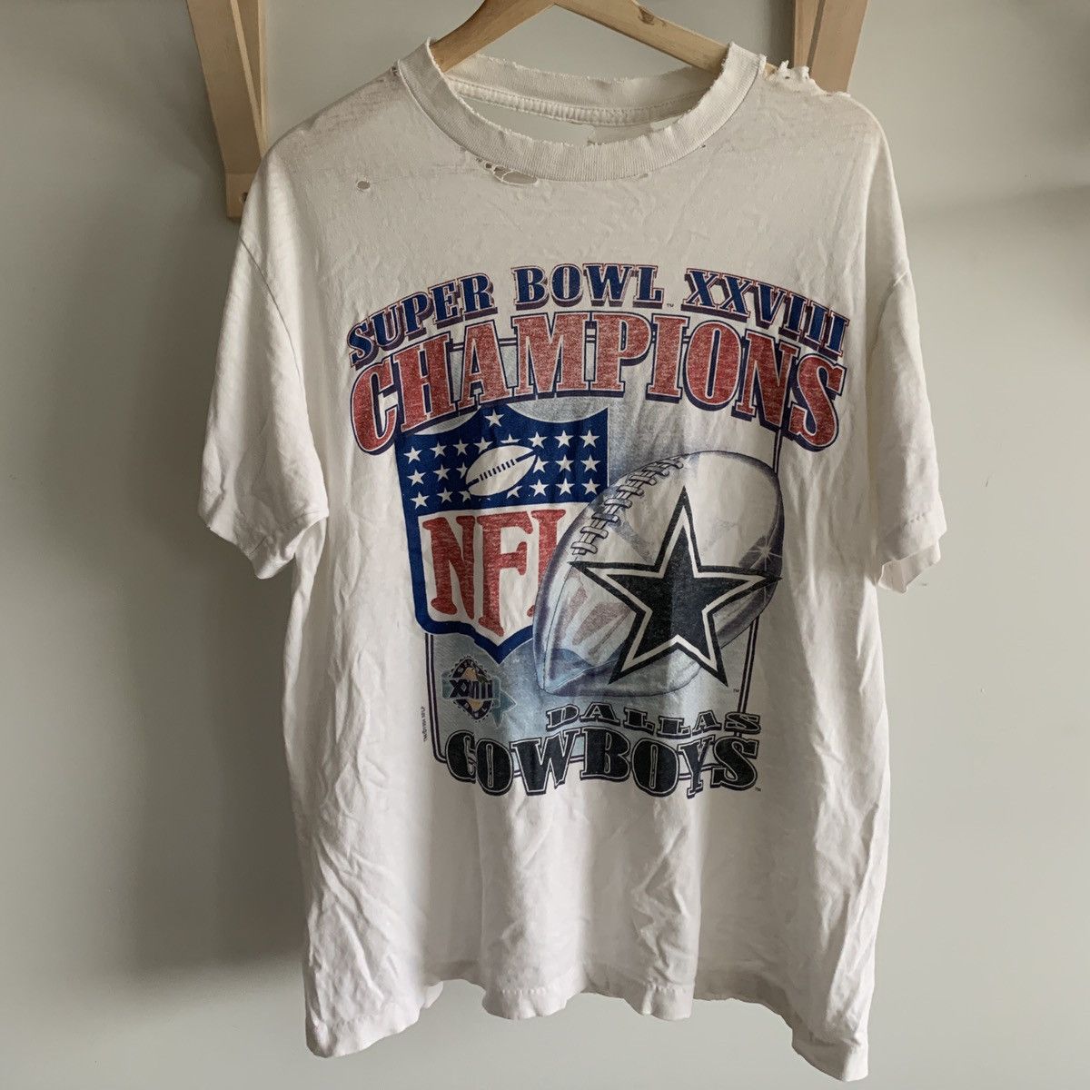 NFL × Starter × Vintage 1994 Distressed Dallas Cowboys Super Bowl XXVIII 28 Shirt Size US L / EU 52-54 / 3 - 1 Thumbnail