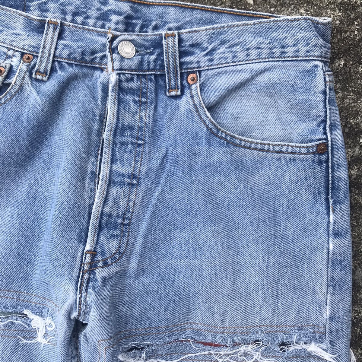 Levi's 90s Levis 501 Distressed Denim Jeans Sakura Size US 32 / EU 48 - 7 Thumbnail