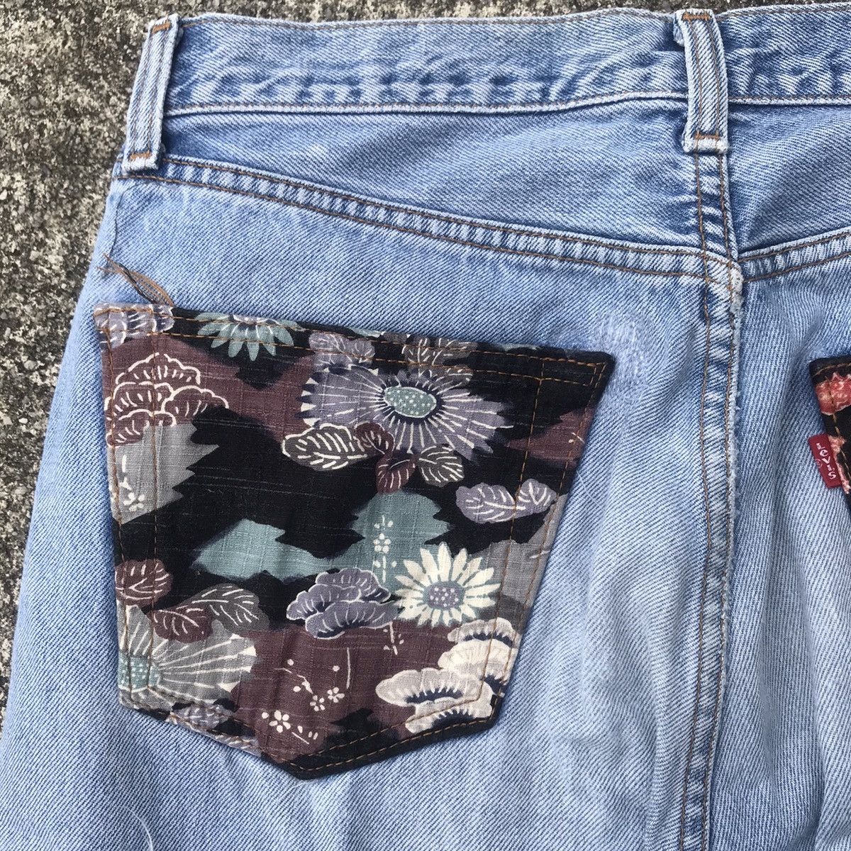 Levi's 90s Levis 501 Distressed Denim Jeans Sakura Size US 32 / EU 48 - 13 Thumbnail