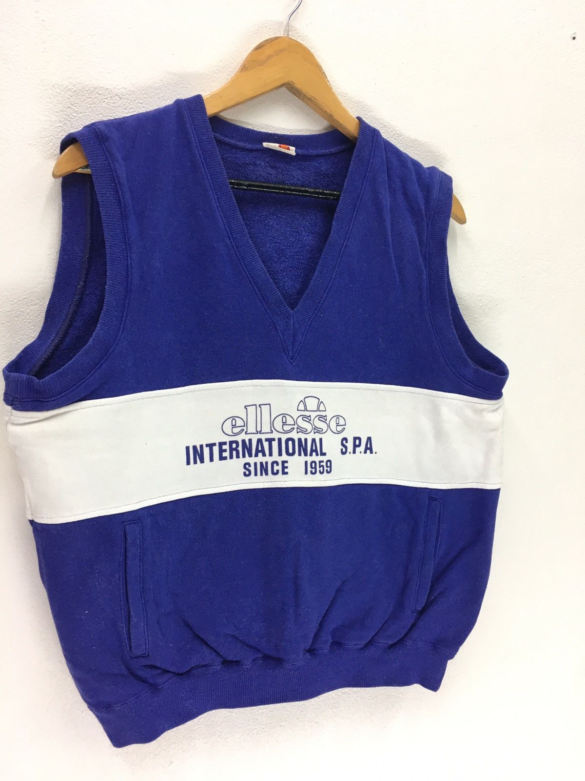 Ellesse × Sports Specialties Vintage 2-Tone Ellesse Big Logo Sleeveless Sweatshirt Size US M / EU 48-50 / 2 - 4 Thumbnail