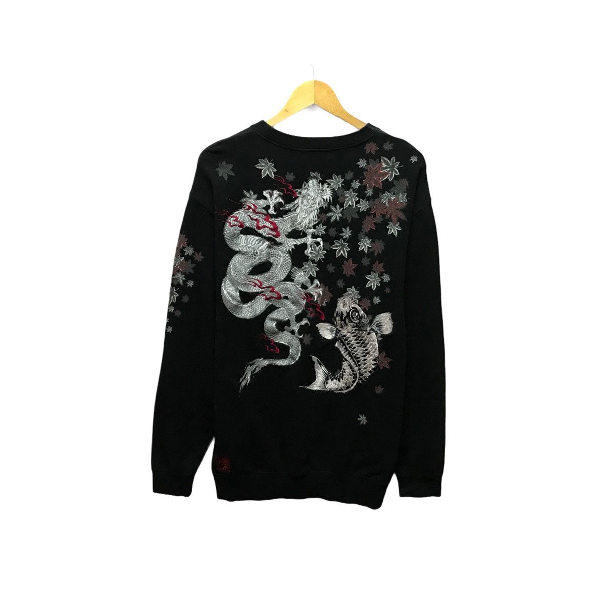 Japanese Brand Vintage Sukajan Dragon Fish Koi Sweatshirt Size US M / EU 48-50 / 2 - 1 Thumbnail