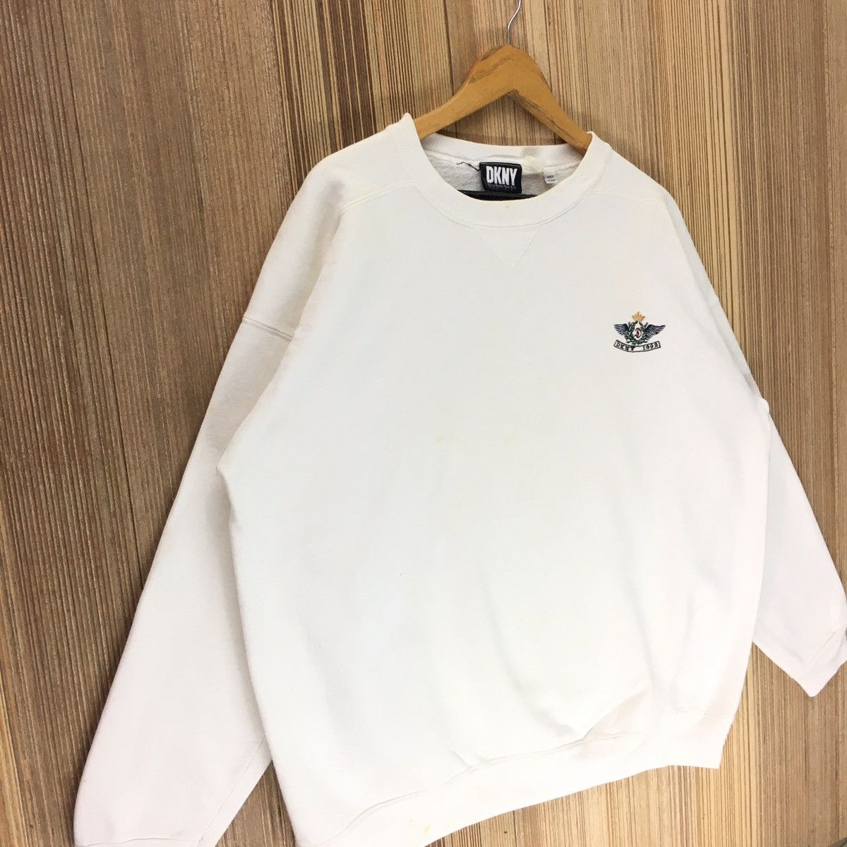 DKNY × Vintage Vintage DKNY Donna Karan New York Small Logo Sweatshirt Size US L / EU 52-54 / 3 - 6 Thumbnail