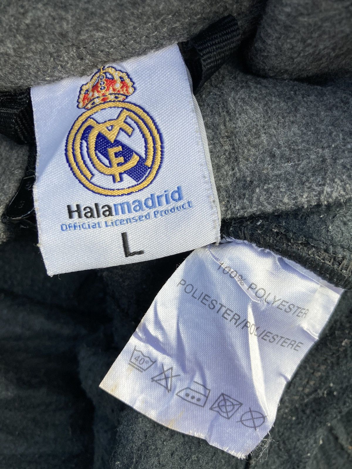 Other REAL MADRID SLEEVELESS JACKET Size US L / EU 52-54 / 3 - 5 Thumbnail