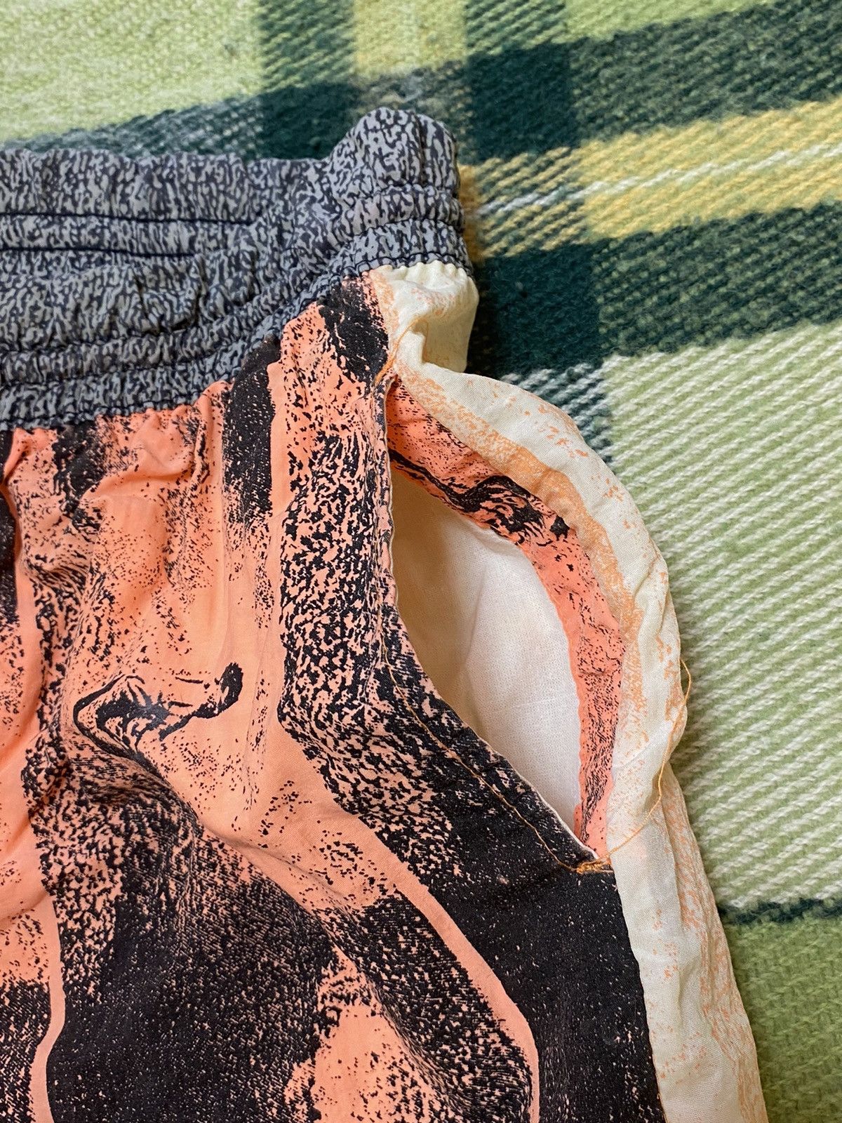 Vintage Vintage 90s art shorts streetwear Hawaiian style size L Size US 34 / EU 50 - 2 Thumbnail