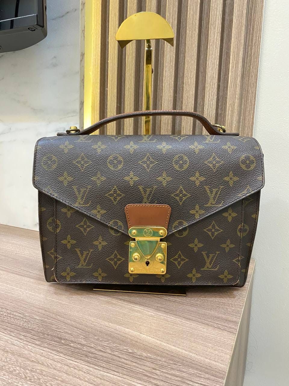 Vintage louis vuitton pochette metis sales