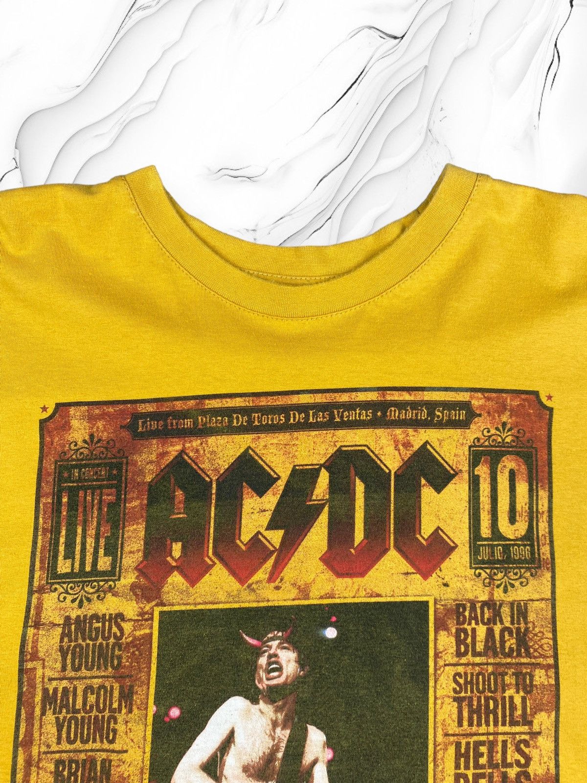 AC/DC Vintage AC/DC No Bull Tee Size US L / EU 52-54 / 3 - 4 Thumbnail