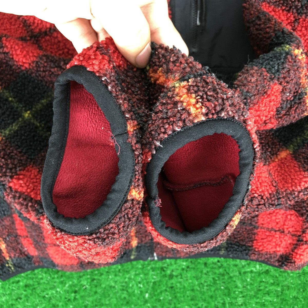 JW Anderson × Uniqlo JW Anderson x Uniqlo Sherpa Checkered Bulky Zipper Hoodie Size US L / EU 52-54 / 3 - 10 Thumbnail