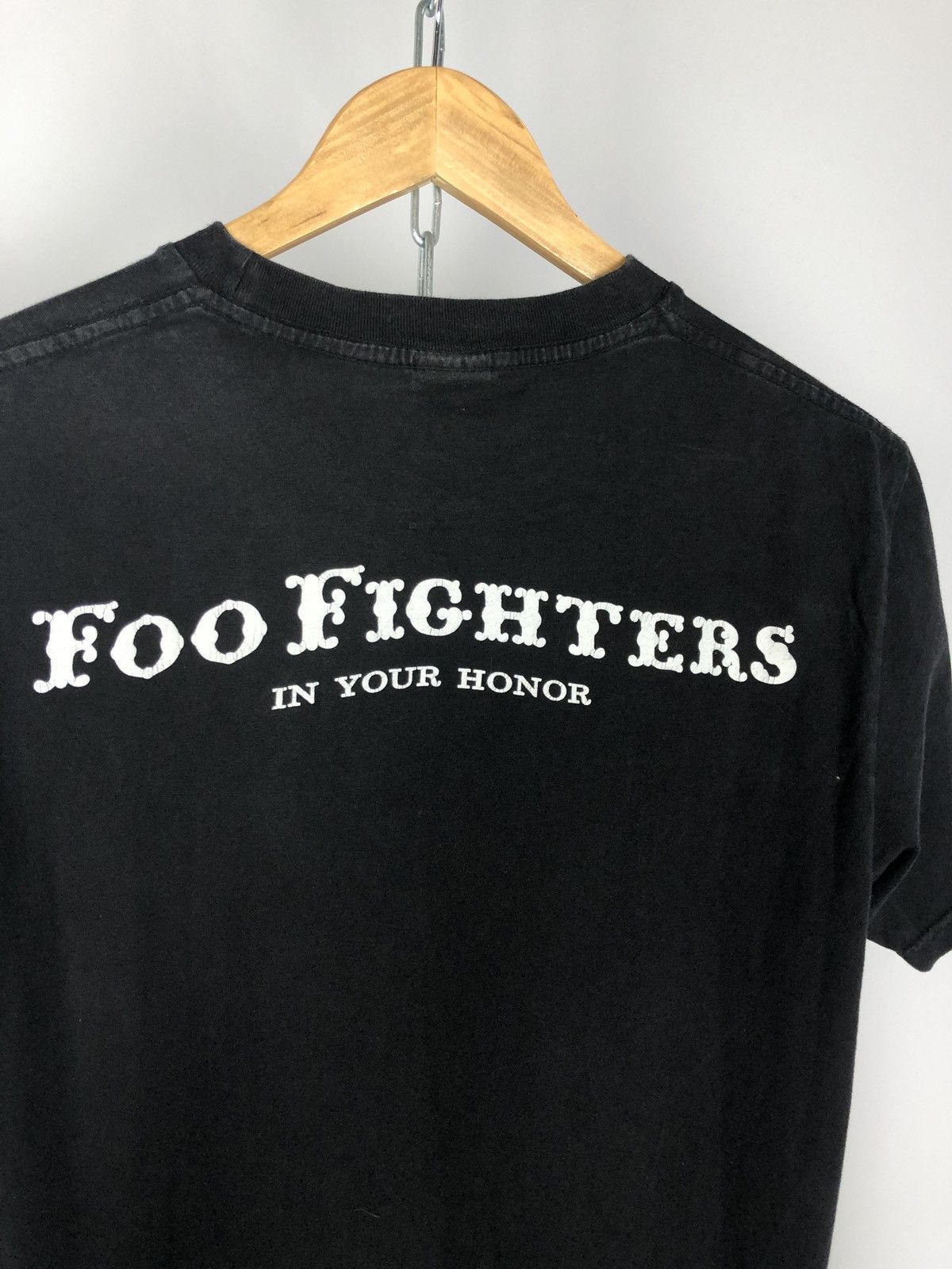 Band Tees Foo Fighters vintage T-shirts big logo size M Size US M / EU 48-50 / 2 - 6 Thumbnail